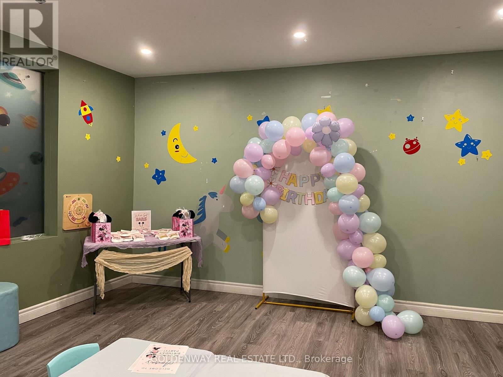 #4 - 171 Marycroft Avenue, Vaughan, Ontario  L4L 5Y3 - Photo 8 - N12299386