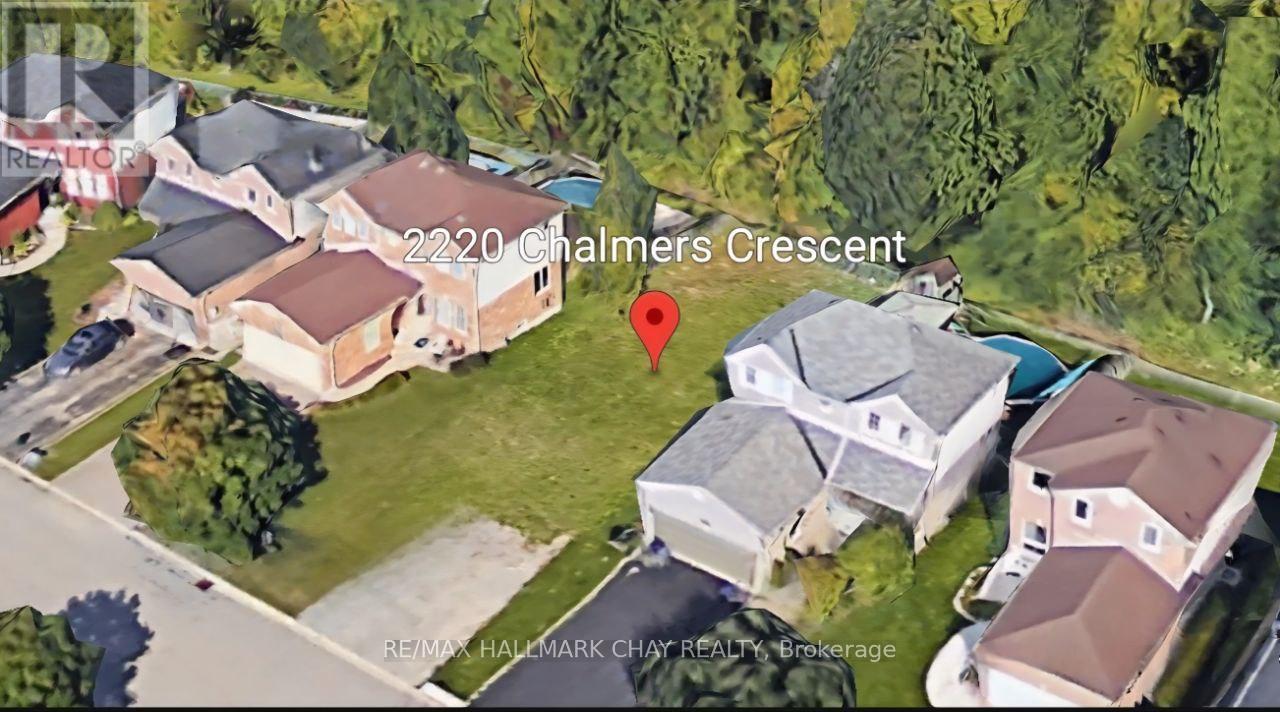 2220 Chalmers Crescent, Innisfil, Ontario  L9S 1Y6 - Photo 2 - N12299491
