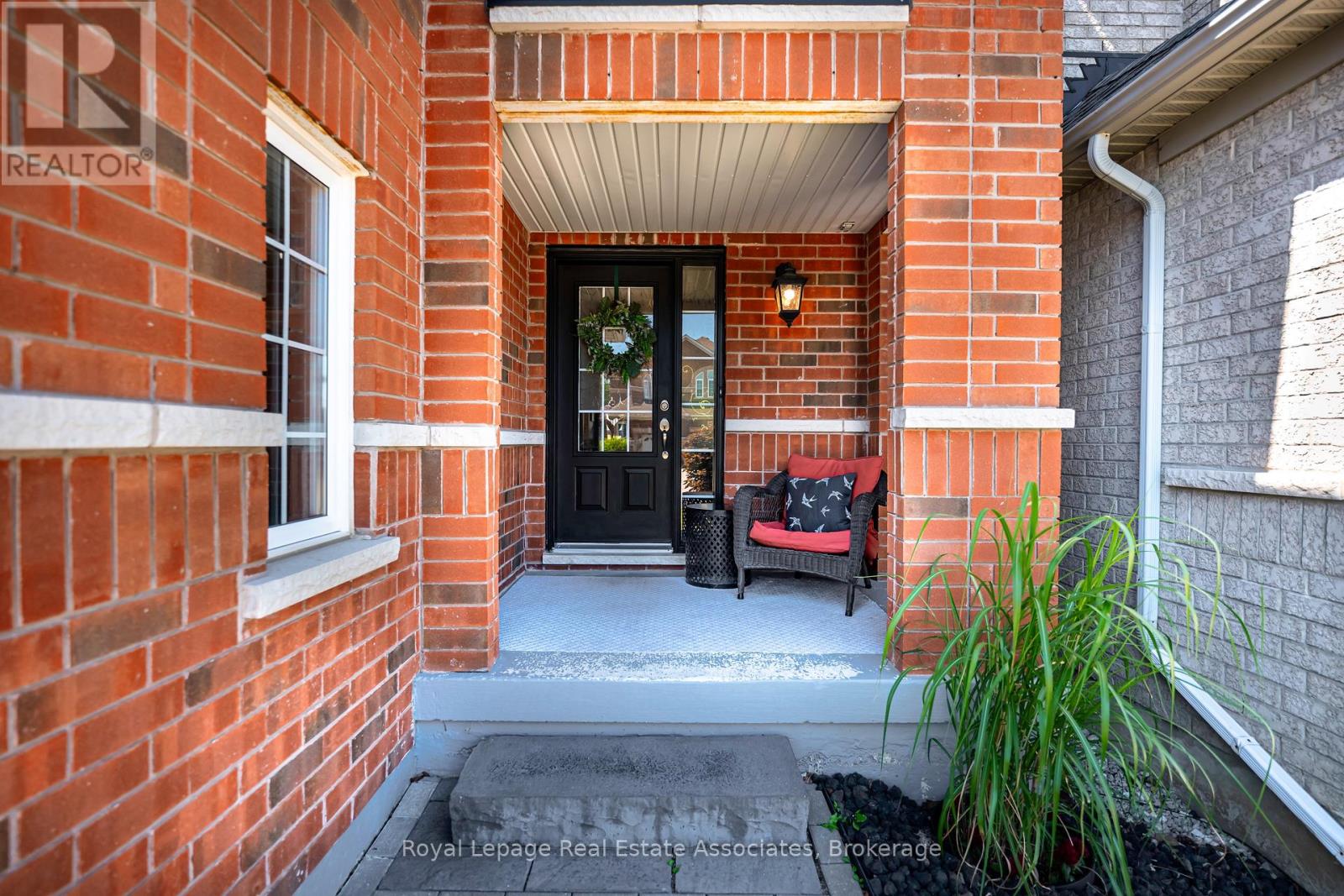 Property at 91 SNOWBERRY CRESCENT image 4