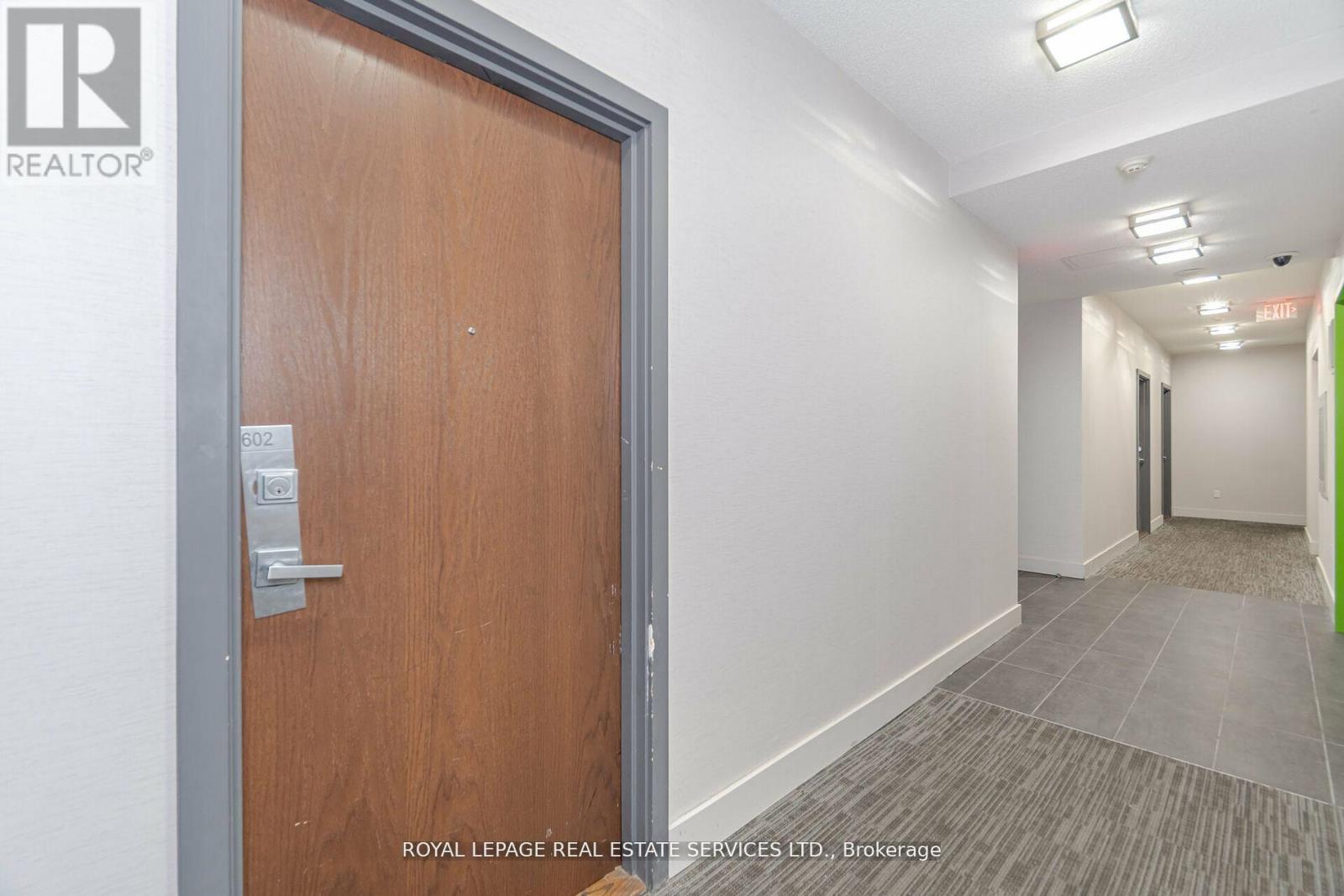 602 - 360 Square One Drive, Mississauga, Ontario  L5B 0E6 - Photo 30 - W12299450