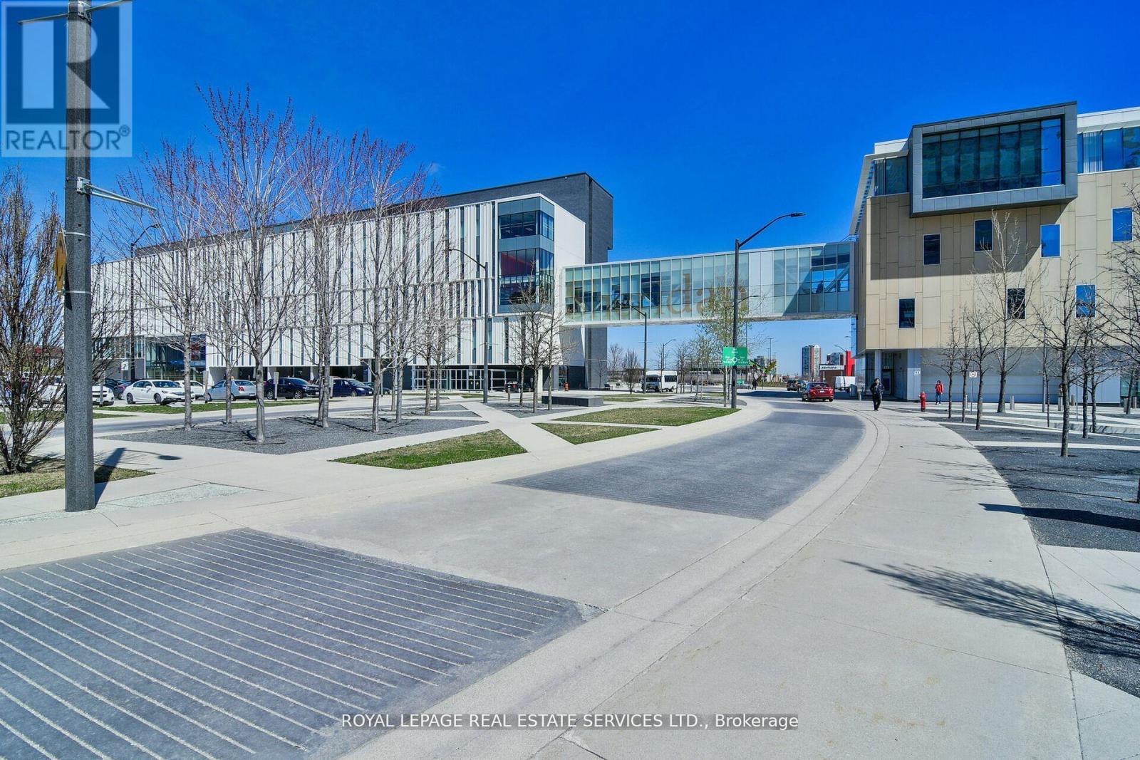 602 - 360 Square One Drive, Mississauga, Ontario  L5B 0E6 - Photo 40 - W12299450