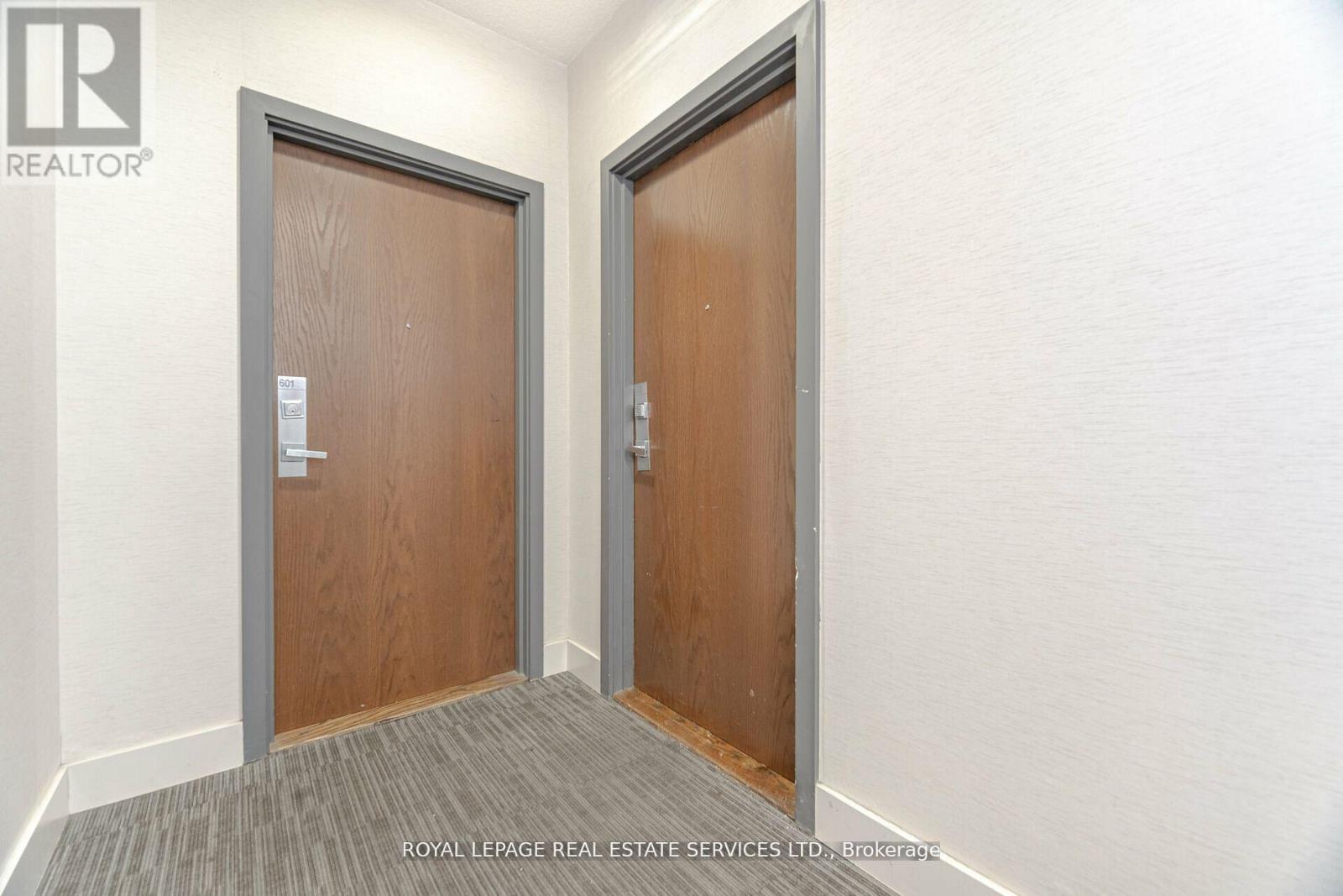 602 - 360 Square One Drive, Mississauga, Ontario  L5B 0E6 - Photo 8 - W12299450