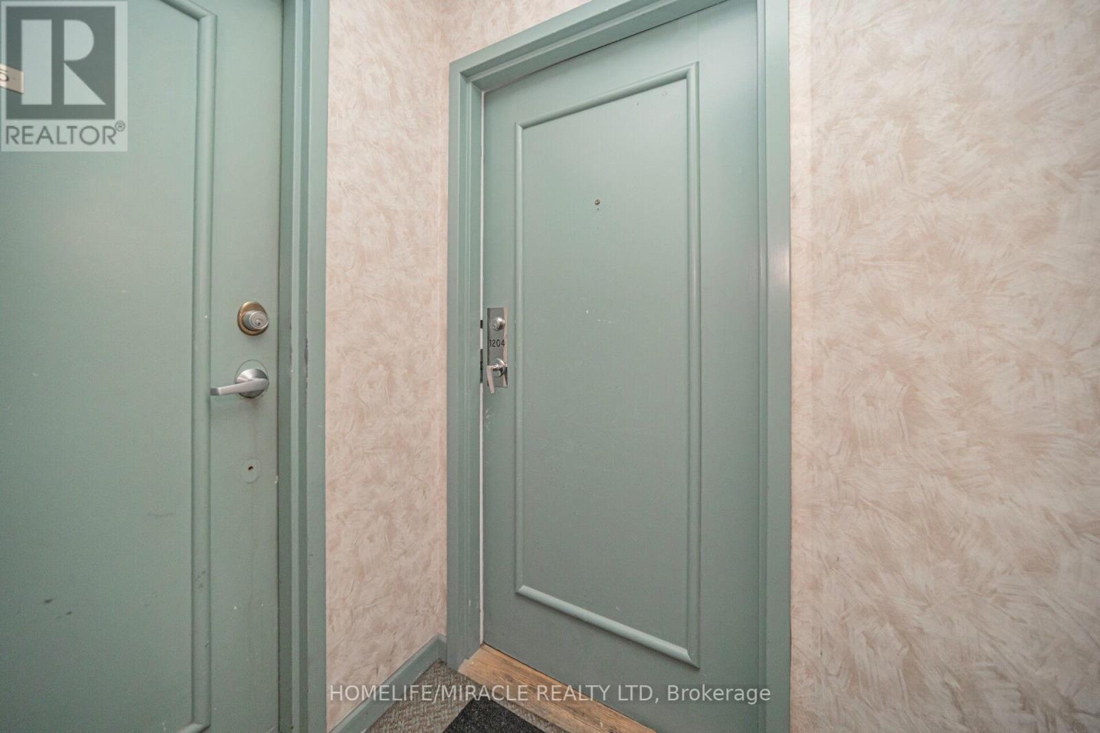 1204 - 3077 Weston Road, Toronto, Ontario  M9M 3A1 - Photo 11 - W12299486