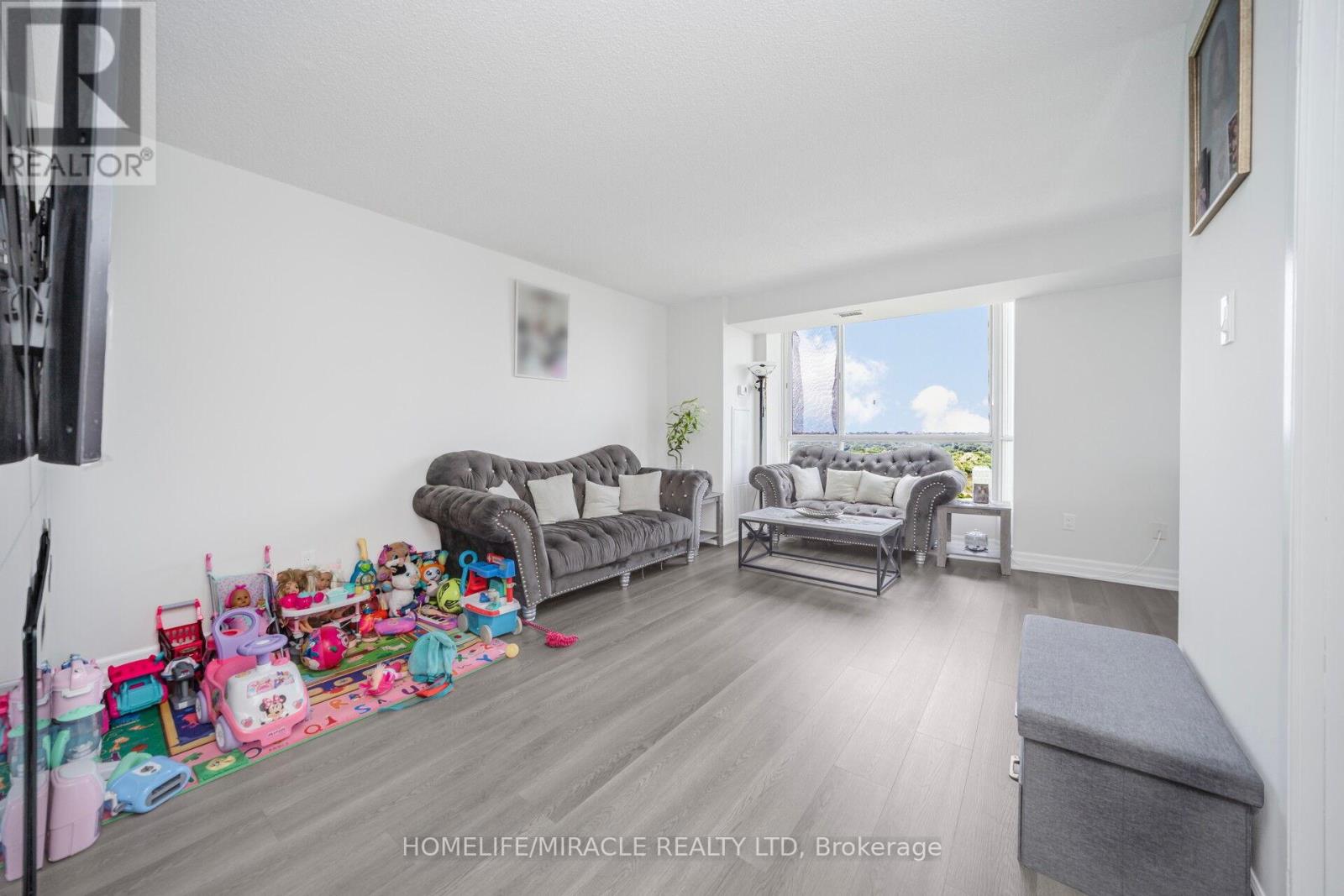 1204 - 3077 Weston Road, Toronto, Ontario  M9M 3A1 - Photo 14 - W12299486