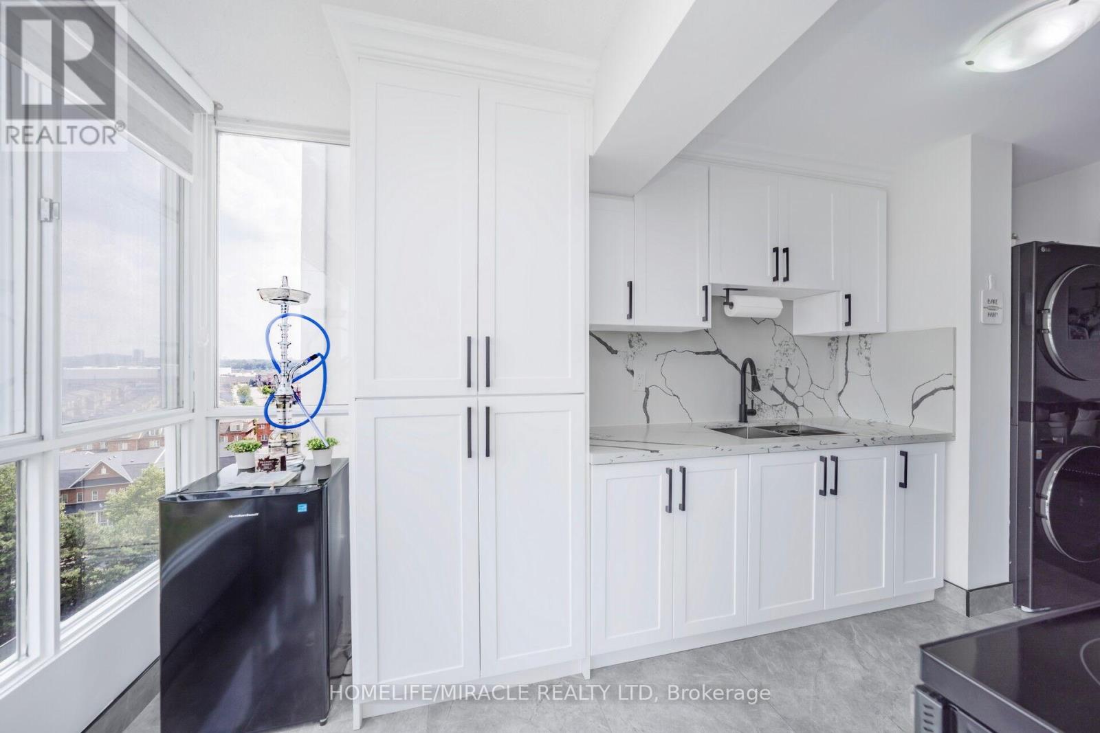 1204 - 3077 Weston Road, Toronto, Ontario  M9M 3A1 - Photo 27 - W12299486