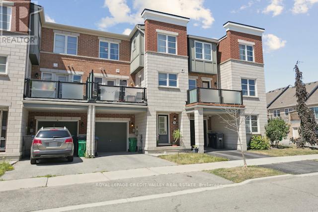 Property at 118 BAYCLIFFE CRESCENT image 1