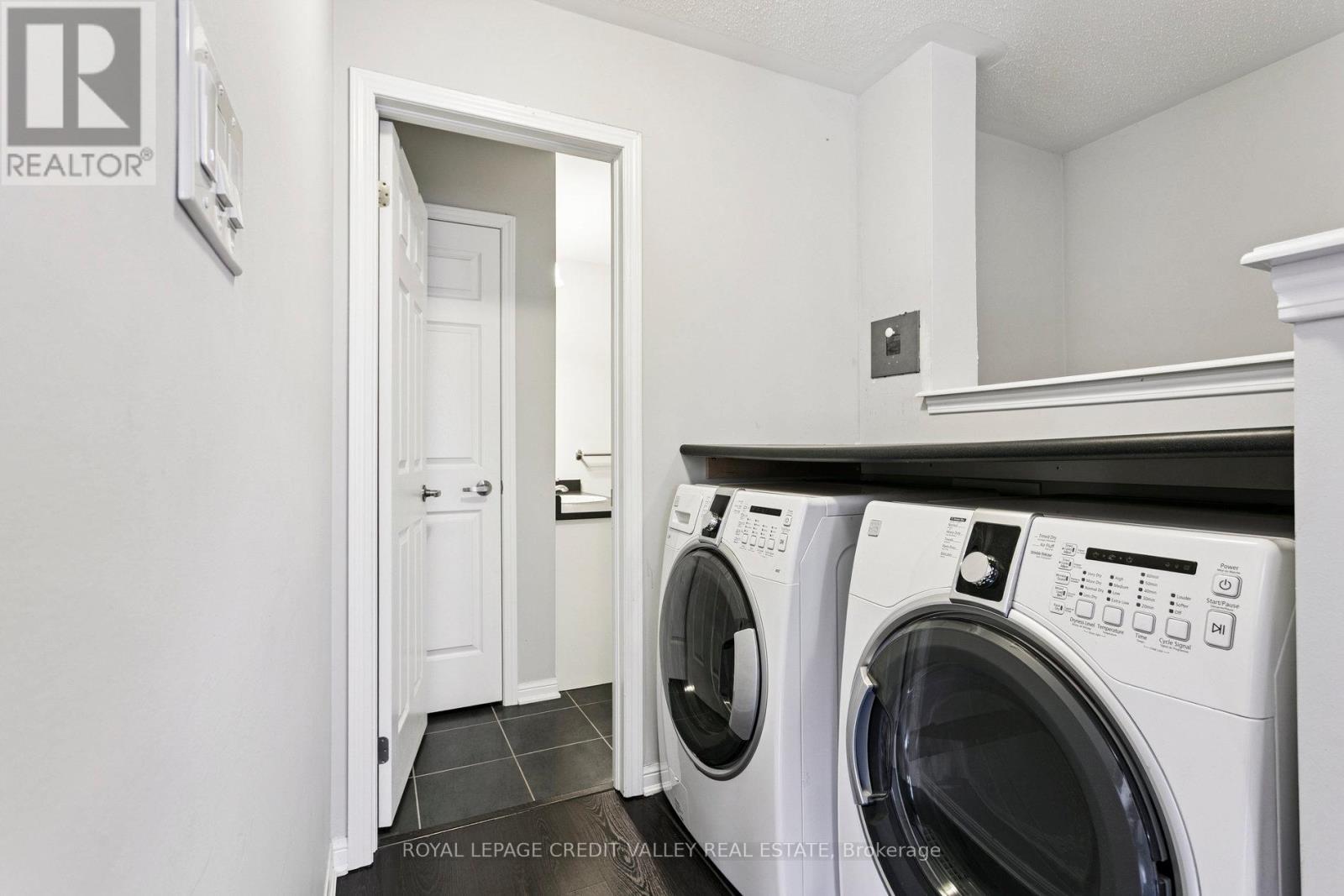 118 Baycliffe Crescent, Brampton, Ontario  L7A 3Z4 - Photo 18 - W12299501