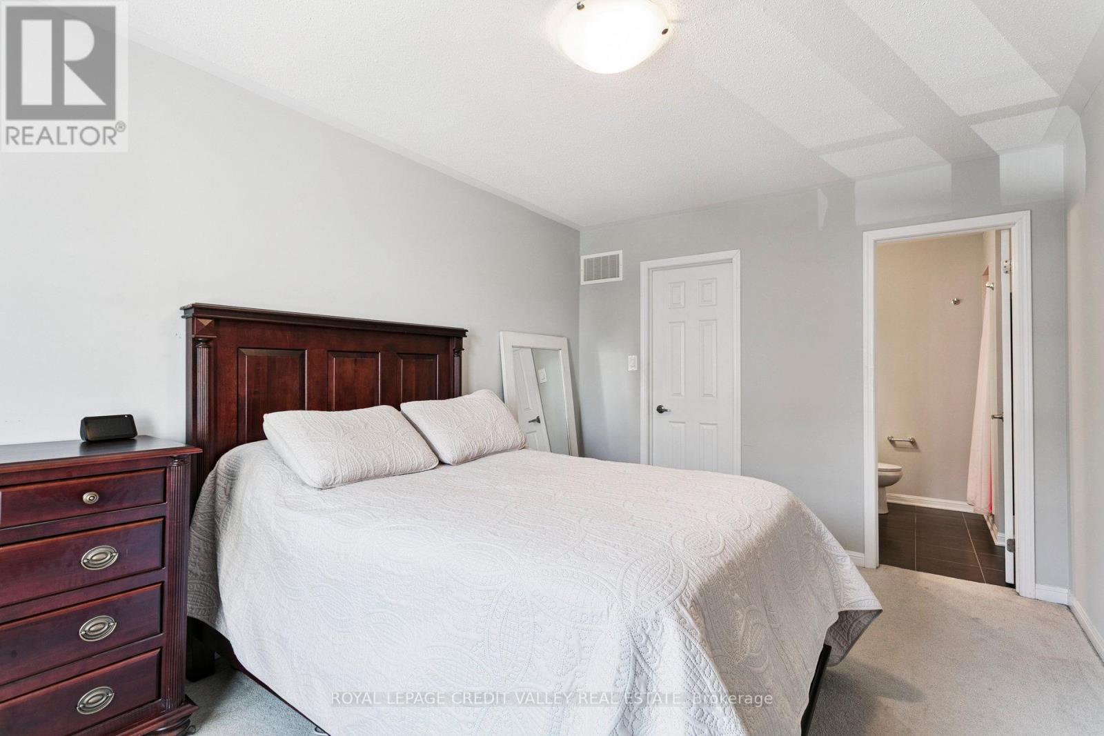 118 Baycliffe Crescent, Brampton, Ontario  L7A 3Z4 - Photo 24 - W12299501