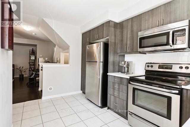 118 Baycliffe Crescent, Brampton, Ontario  L7A 3Z4 - Photo 8 - W12299501