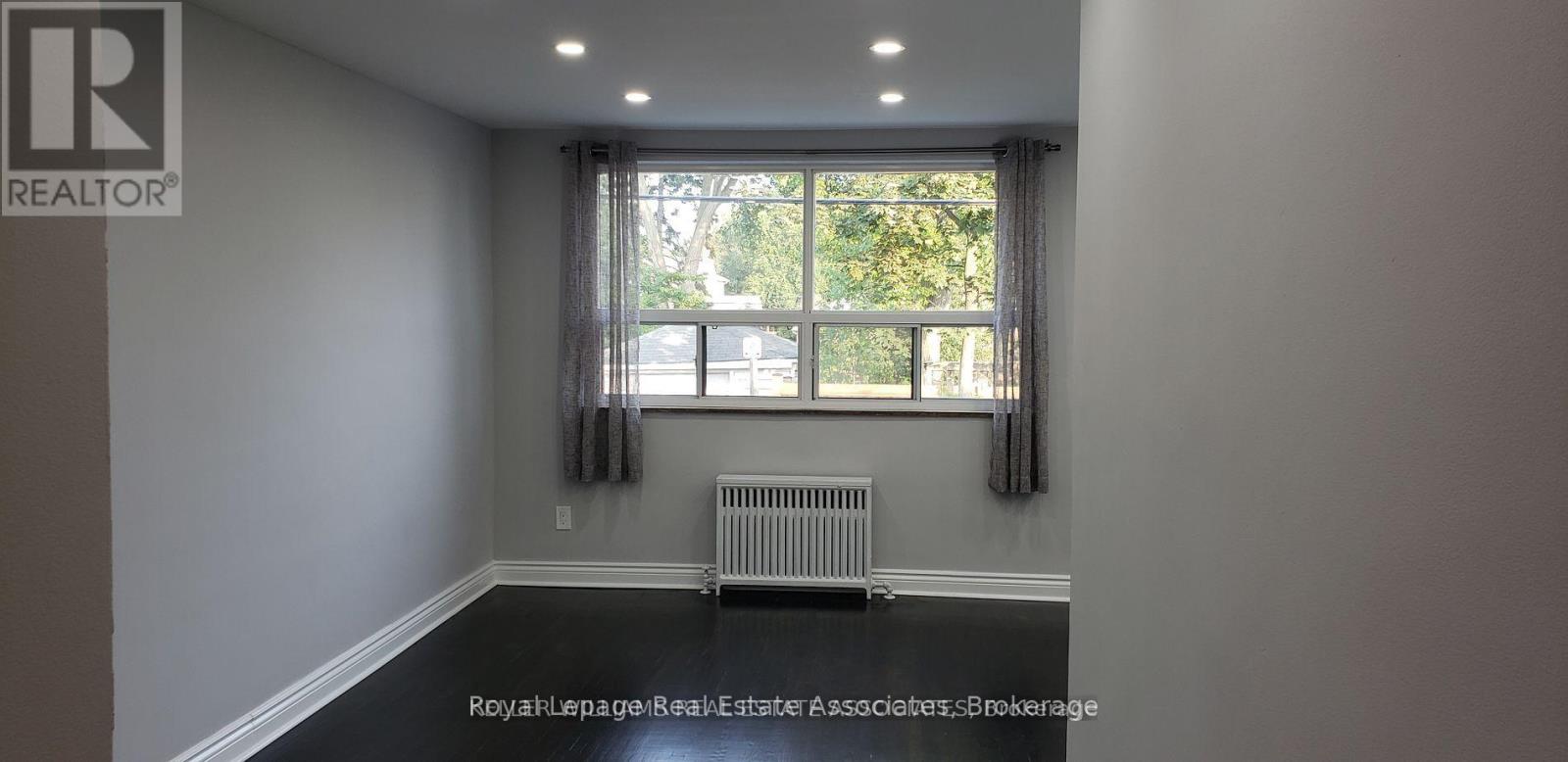 233 Lakeshore Road E, Mississauga, Ontario  L5G 1G8 - Photo 23 - W12299503