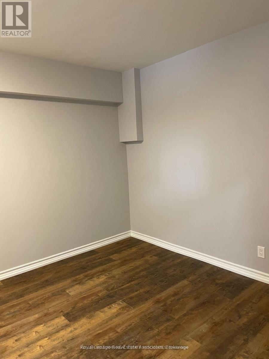 233 Lakeshore Road E, Mississauga, Ontario  L5G 1G8 - Photo 36 - W12299503