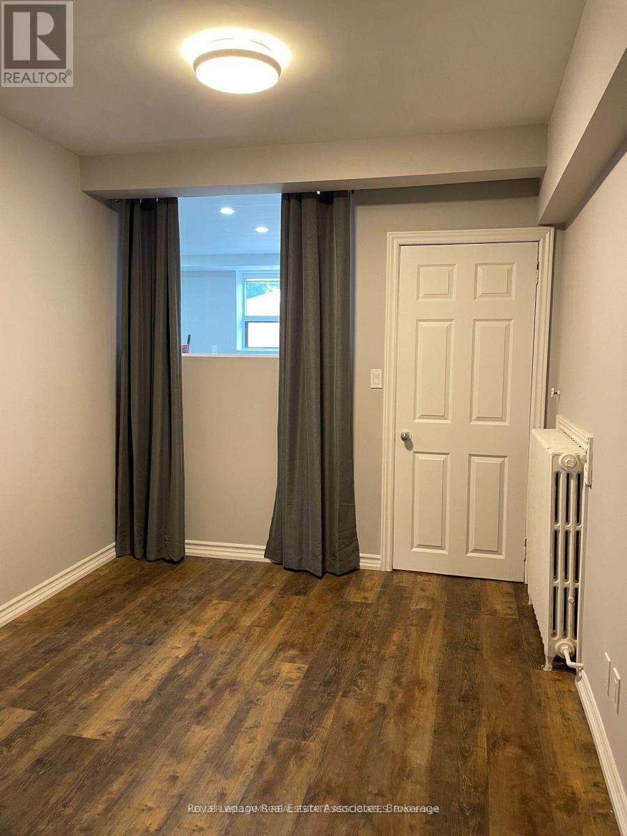 233 Lakeshore Road E, Mississauga, Ontario  L5G 1G8 - Photo 40 - W12299503