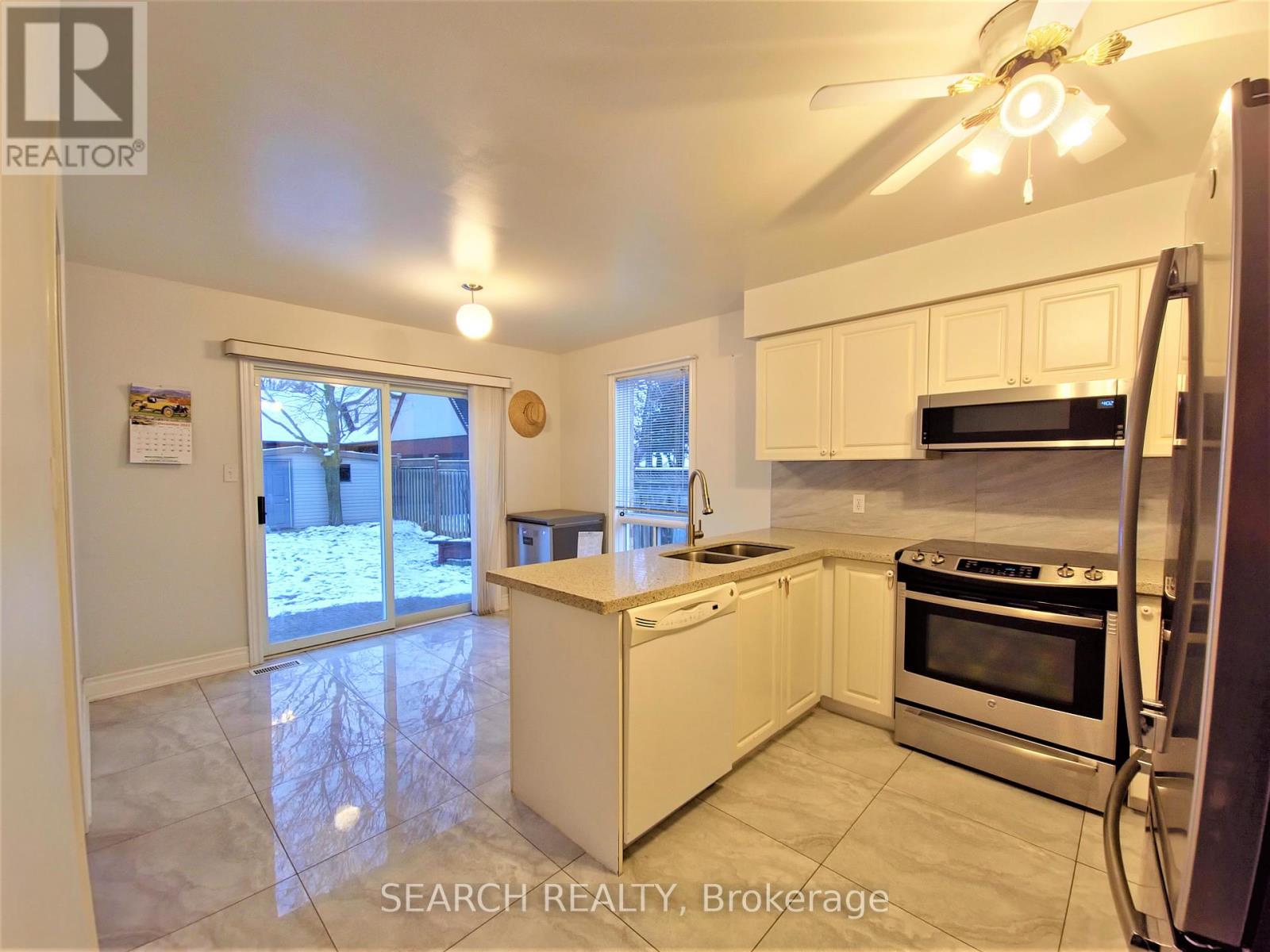 5 Langton Place, Kawartha Lakes, Ontario  K9V 6G9 - Photo 19 - X12297483