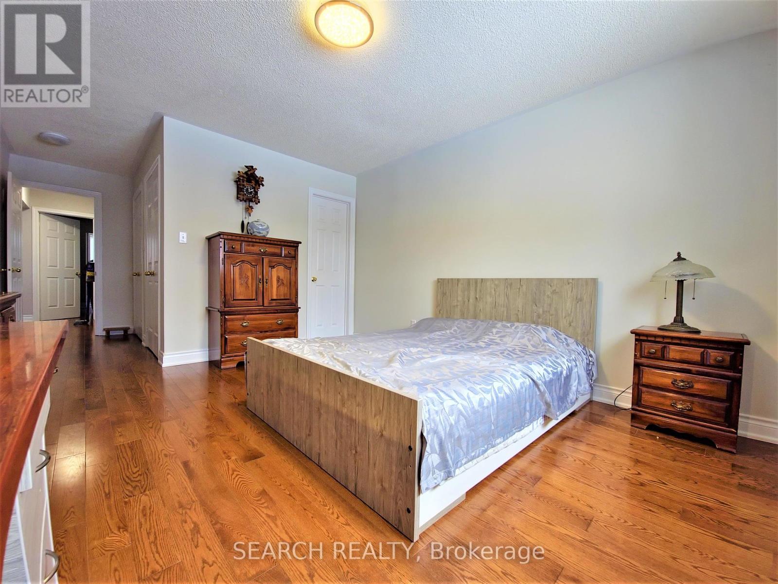 5 Langton Place, Kawartha Lakes, Ontario  K9V 6G9 - Photo 14 - X12297483