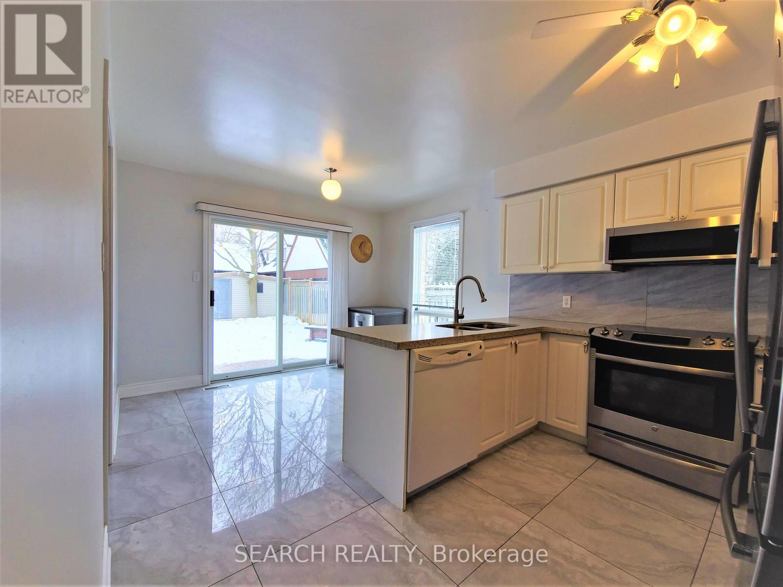 5 Langton Place, Kawartha Lakes, Ontario  K9V 6G9 - Photo 31 - X12297483