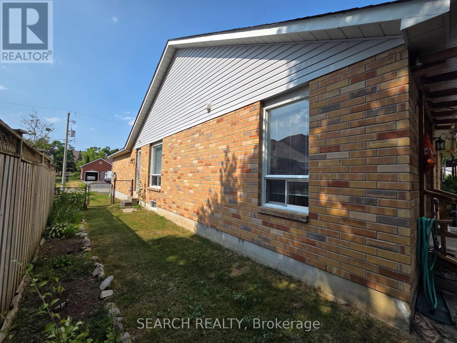 5 Langton Place, Kawartha Lakes, Ontario  K9V 6G9 - Photo 36 - X12297483