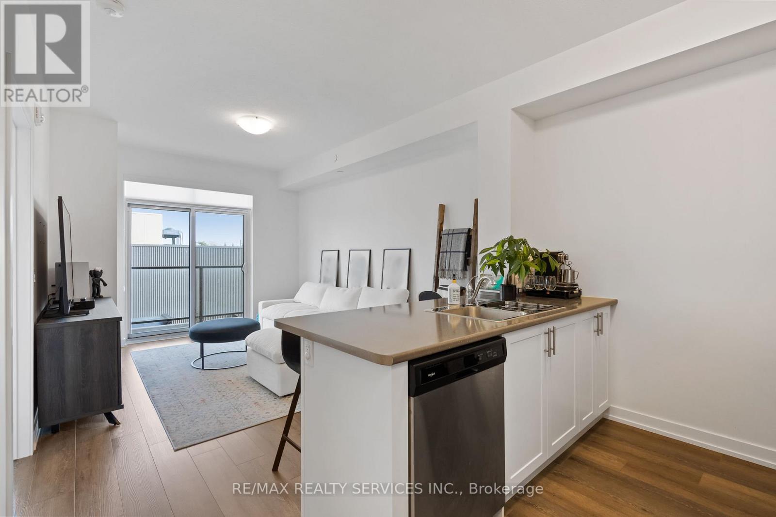222 - 5055 Greenlane Road, Lincoln, Ontario  L0R 1B3 - Photo 4 - X12299403