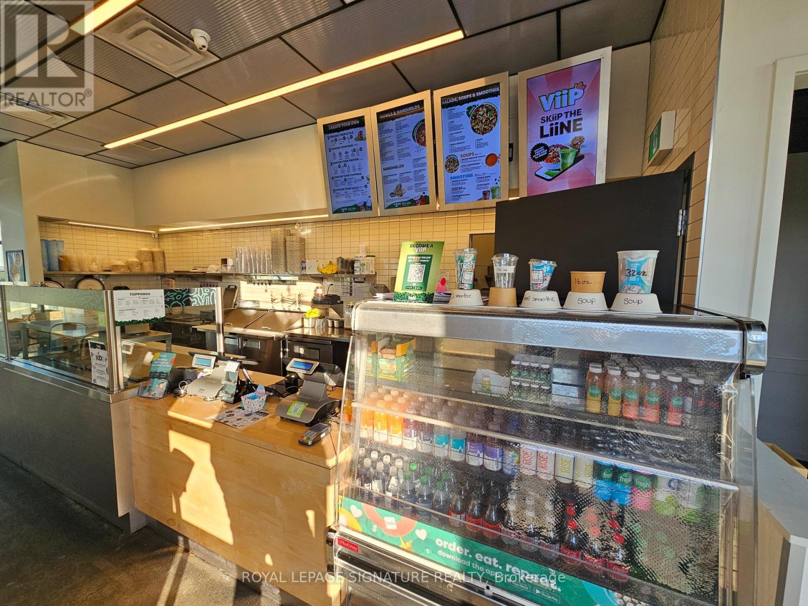 10 Manitou Drive, Kitchener, Ontario  N2C 2N3 - Photo 5 - X12299475