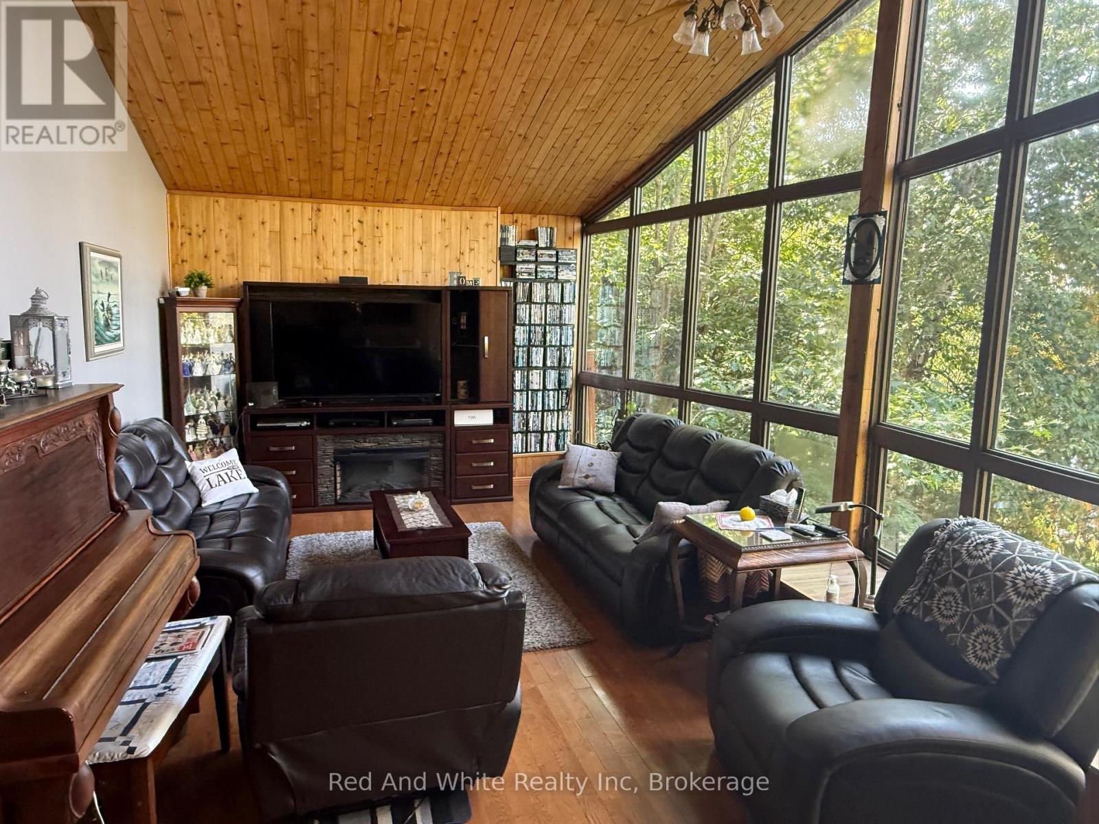 3348 Eden Township Road, Sudbury Remote Area, Ontario  P3G 1G1 - Photo 2 - X12295519