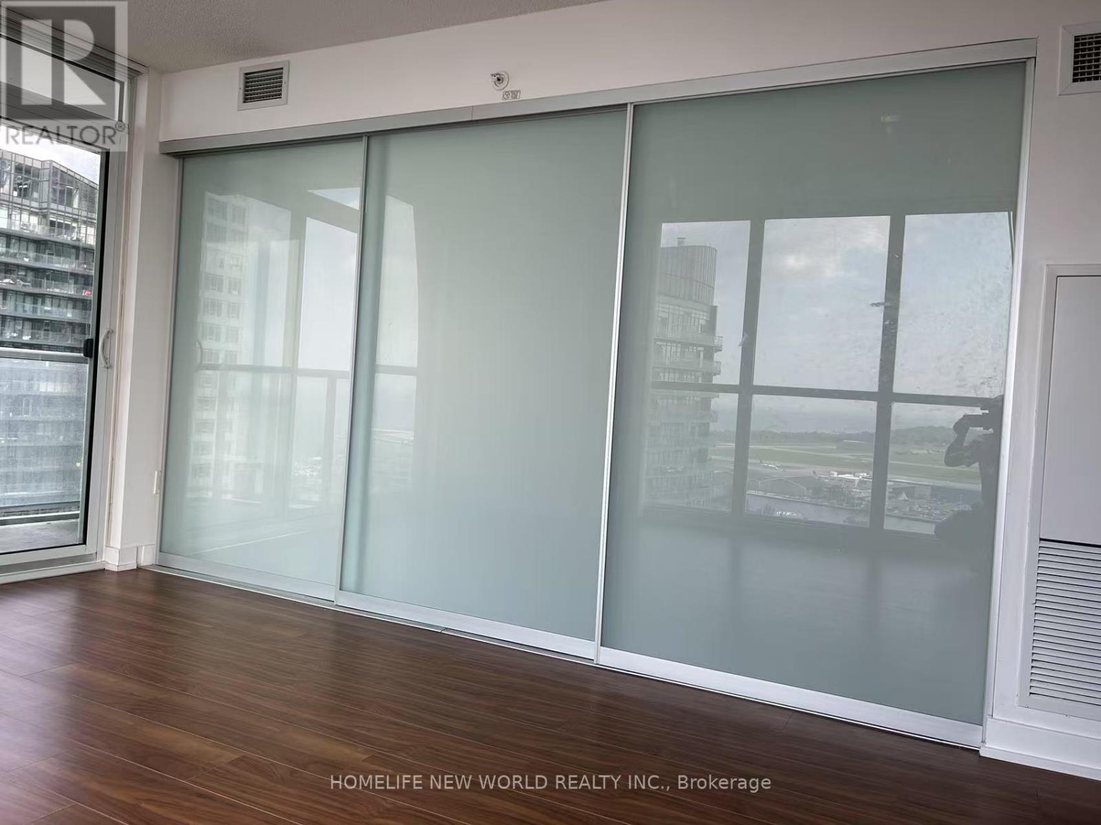 2908 - 75 Queens Wharf Road, Toronto, Ontario  M5V 0J8 - Photo 8 - C12242293