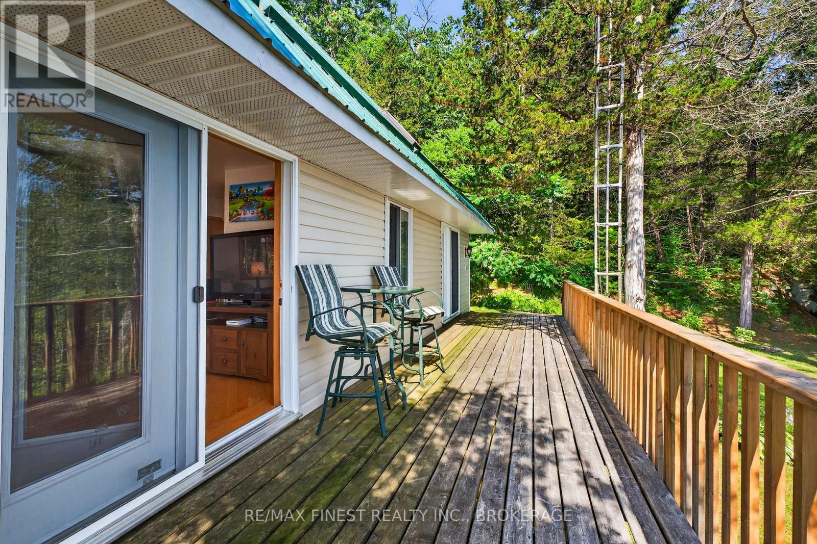 1076 Chester Lane, Frontenac, Ontario  K0H 1W0 - Photo 8 - X12299661