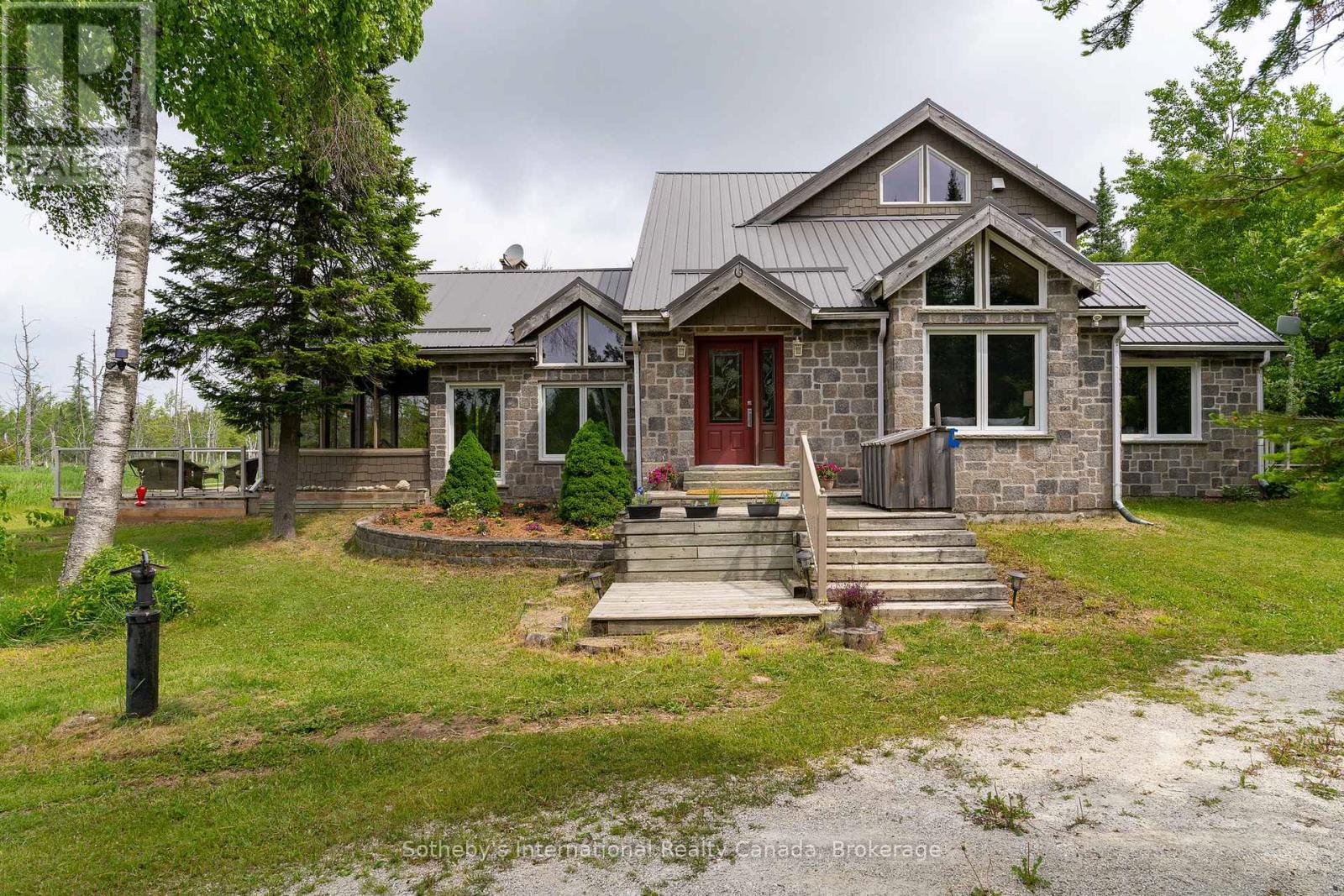 Property at 397061 5TH LINE image 1