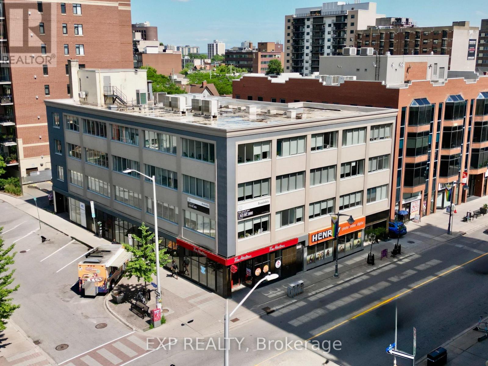 396 COOPER STREET, Ottawa, Ontario