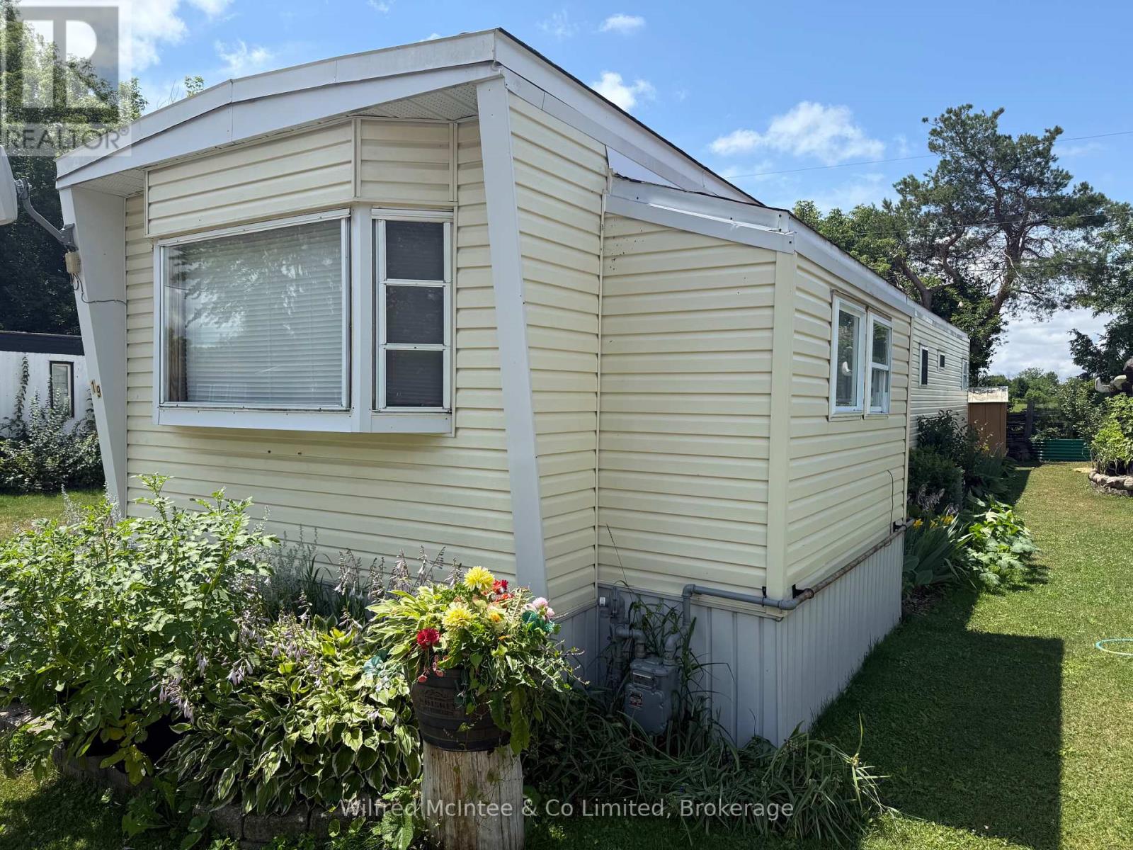 19 Bluejay Crescent, Brockton, Ontario  N0G 2V0 - Photo 19 - X12295664