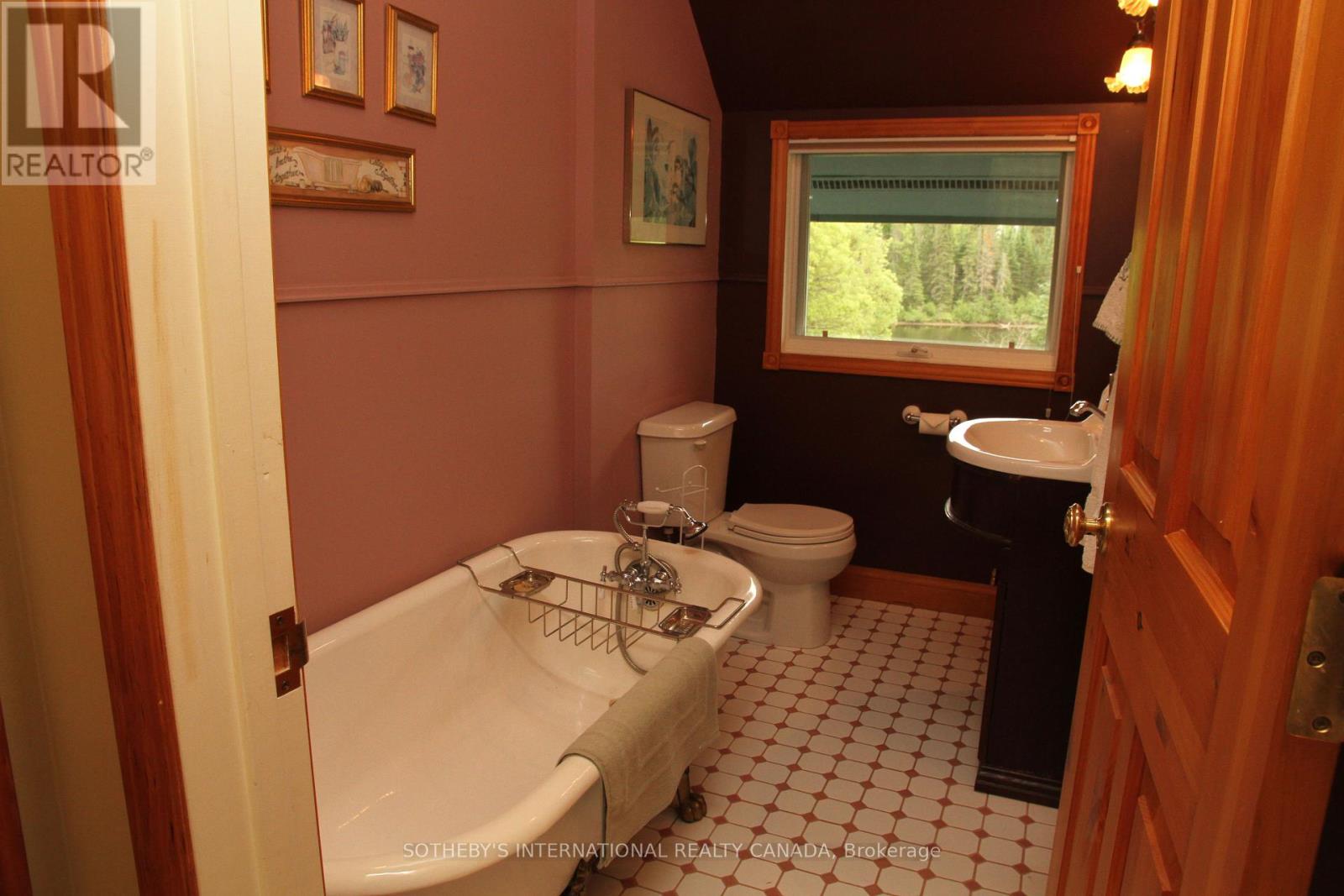 732 Forbes River Road, Thunder Bay Remote Area, Ontario  P0T 1X0 - Photo 37 - X12278948