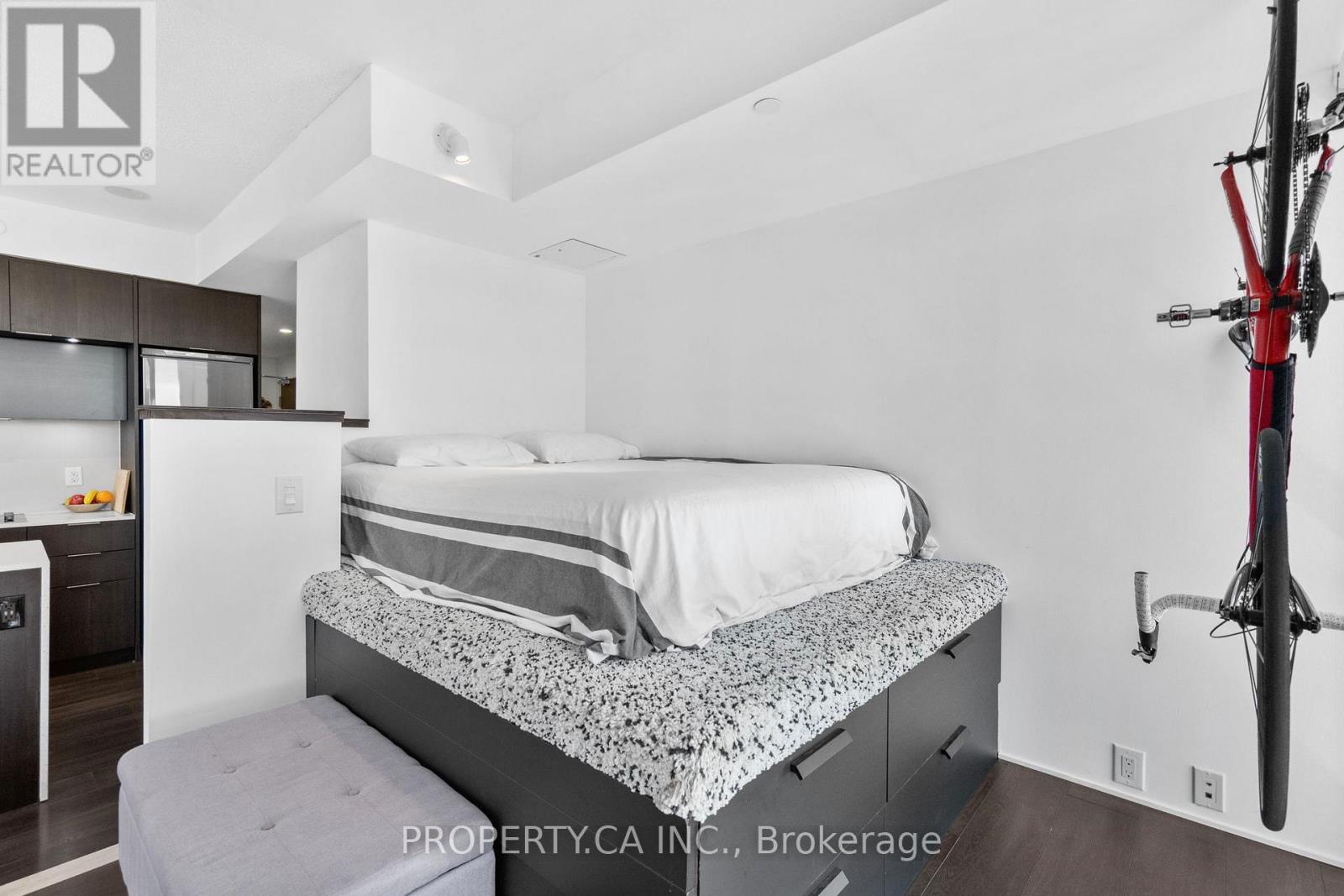 2212 - 170 Sumach Street, Toronto, Ontario  M5A 0C3 - Photo 13 - C12299575