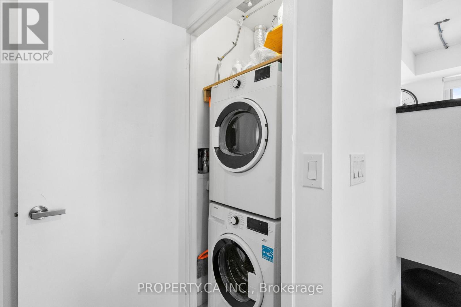 2212 - 170 Sumach Street, Toronto, Ontario  M5A 0C3 - Photo 4 - C12299575