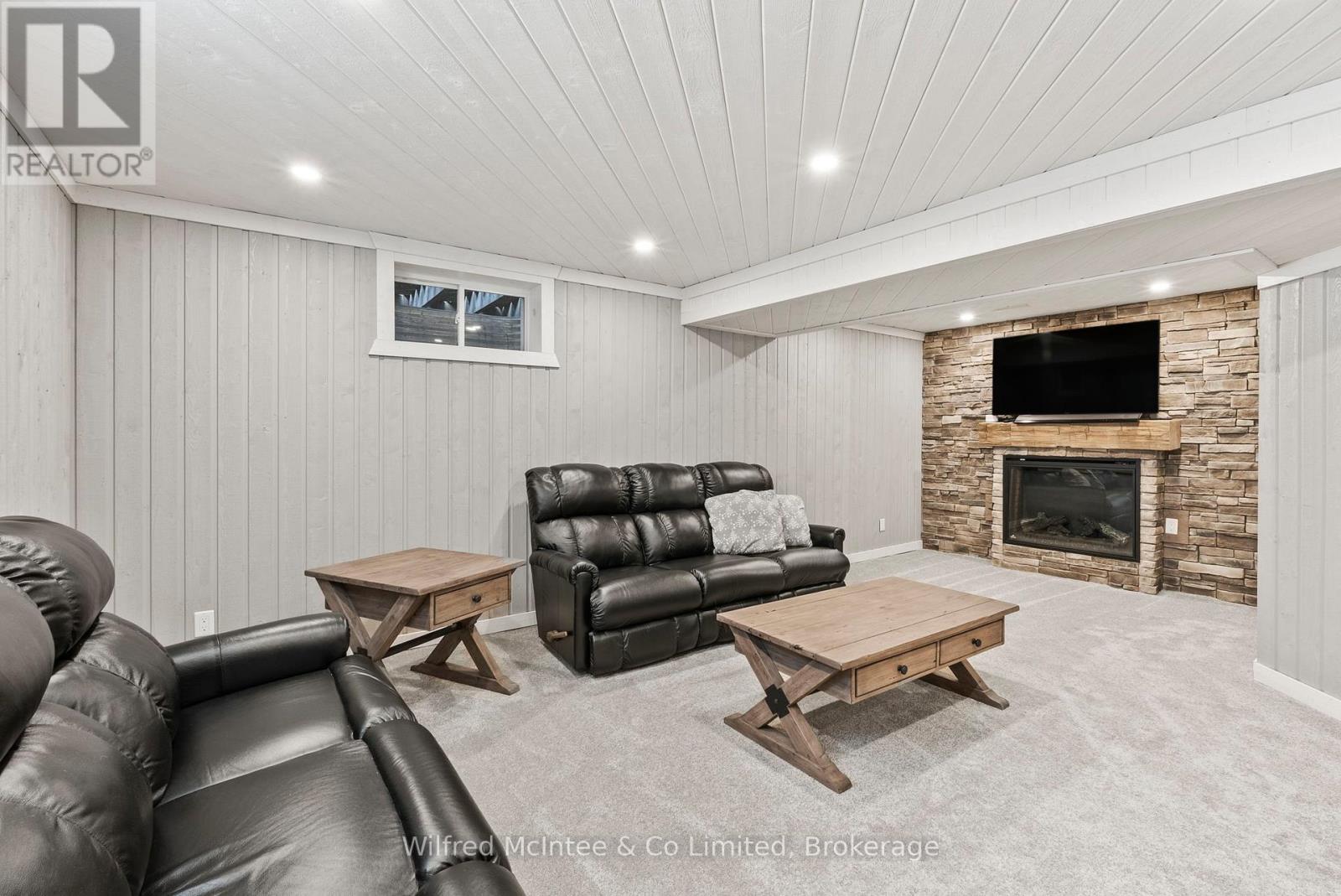 18 Poffenroth Path, Woolwich, Ontario  N3B 3P5 - Photo 17 - X12299634