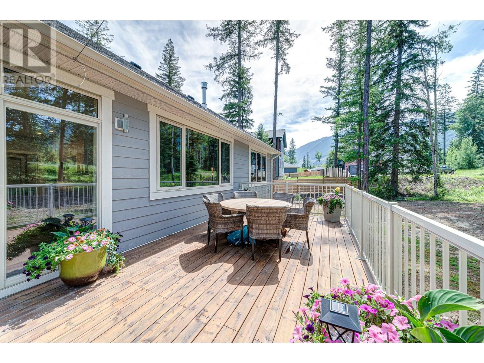 2041 Golden Eagle Drive, Sparwood, British Columbia  V0B 2G2 - Photo 50 - 10355137