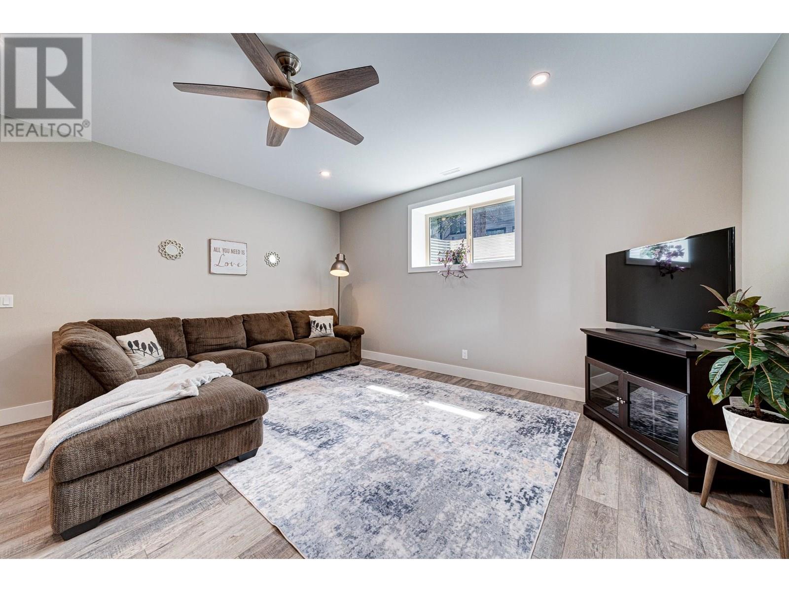 2041 Golden Eagle Drive, Sparwood, British Columbia  V0B 2G2 - Photo 39 - 10355137