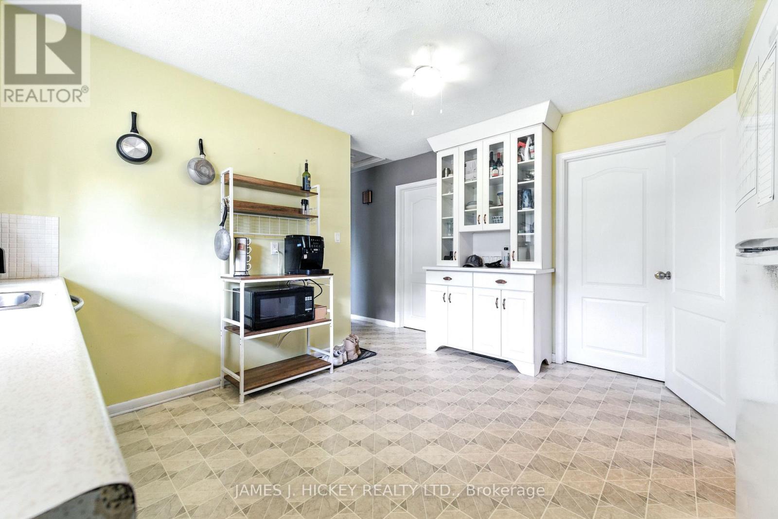 363 Bell Street, Pembroke, Ontario  K8A 2K3 - Photo 9 - X12299797