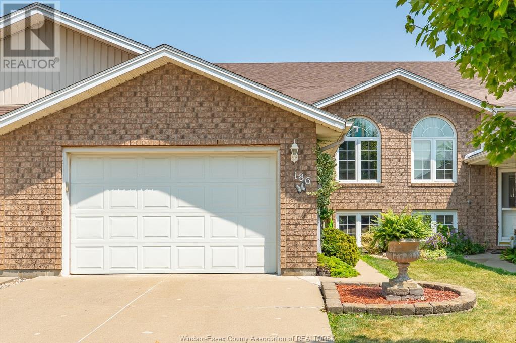 MLS# 25018484: 186 Bennie AVENUE, Leamington, Canada