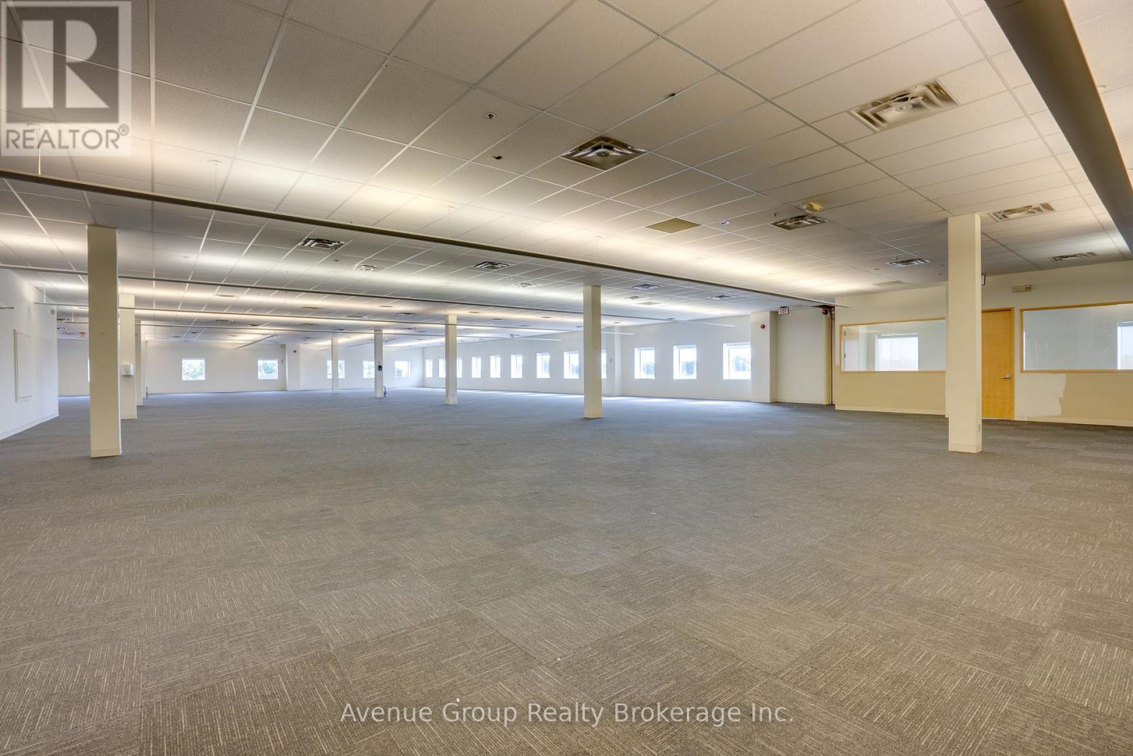 205 - 320 Bayfield Street, Barrie, Ontario  L4M 3C1 - Photo 6 - S11880925