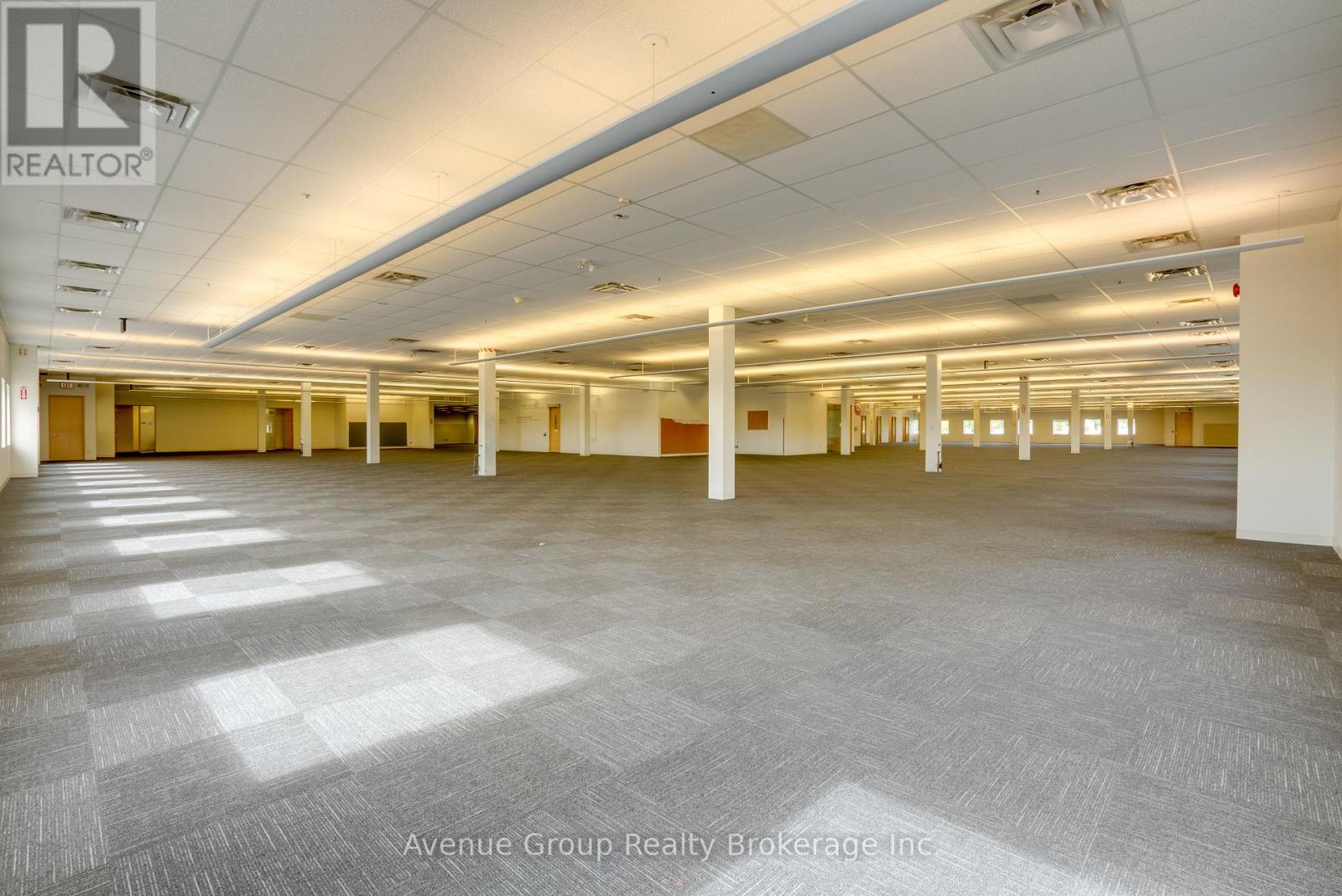 205 - 320 Bayfield Street, Barrie, Ontario  L4M 3C1 - Photo 7 - S11880925