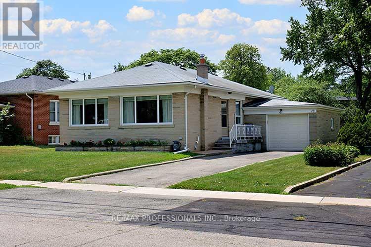 Property at 10 GOLFWOOD HEIGHTS image 1