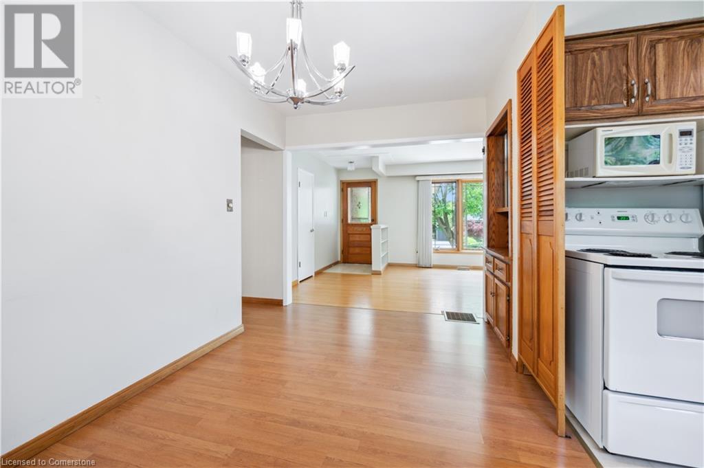 126 Elkington Drive, Kitchener, Ontario  N2B 1S3 - Photo 8 - 40738494