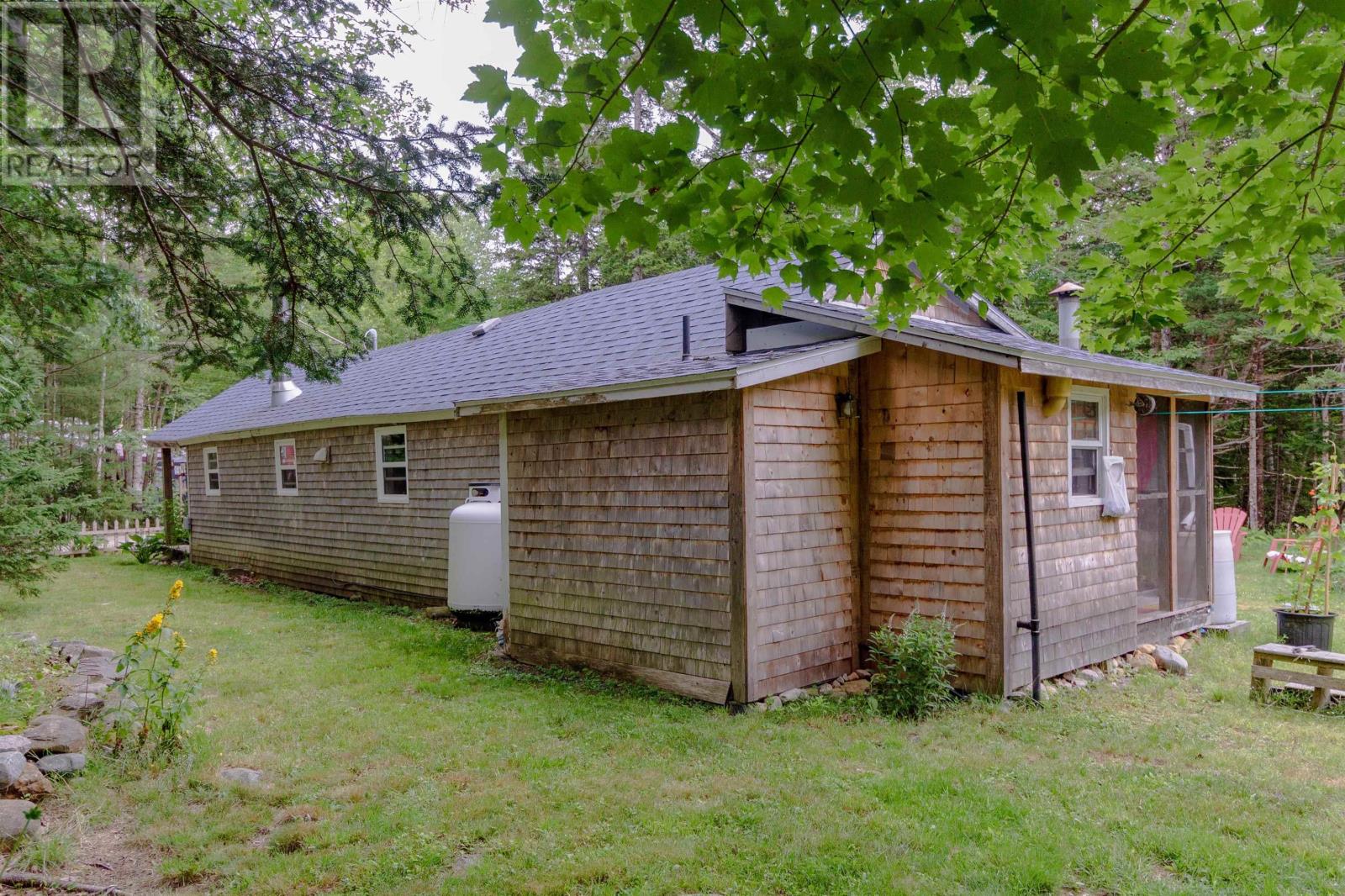 1387 Canada Hill Road, Lockeport, Nova Scotia  B0T 1L0 - Photo 9 - 202518348