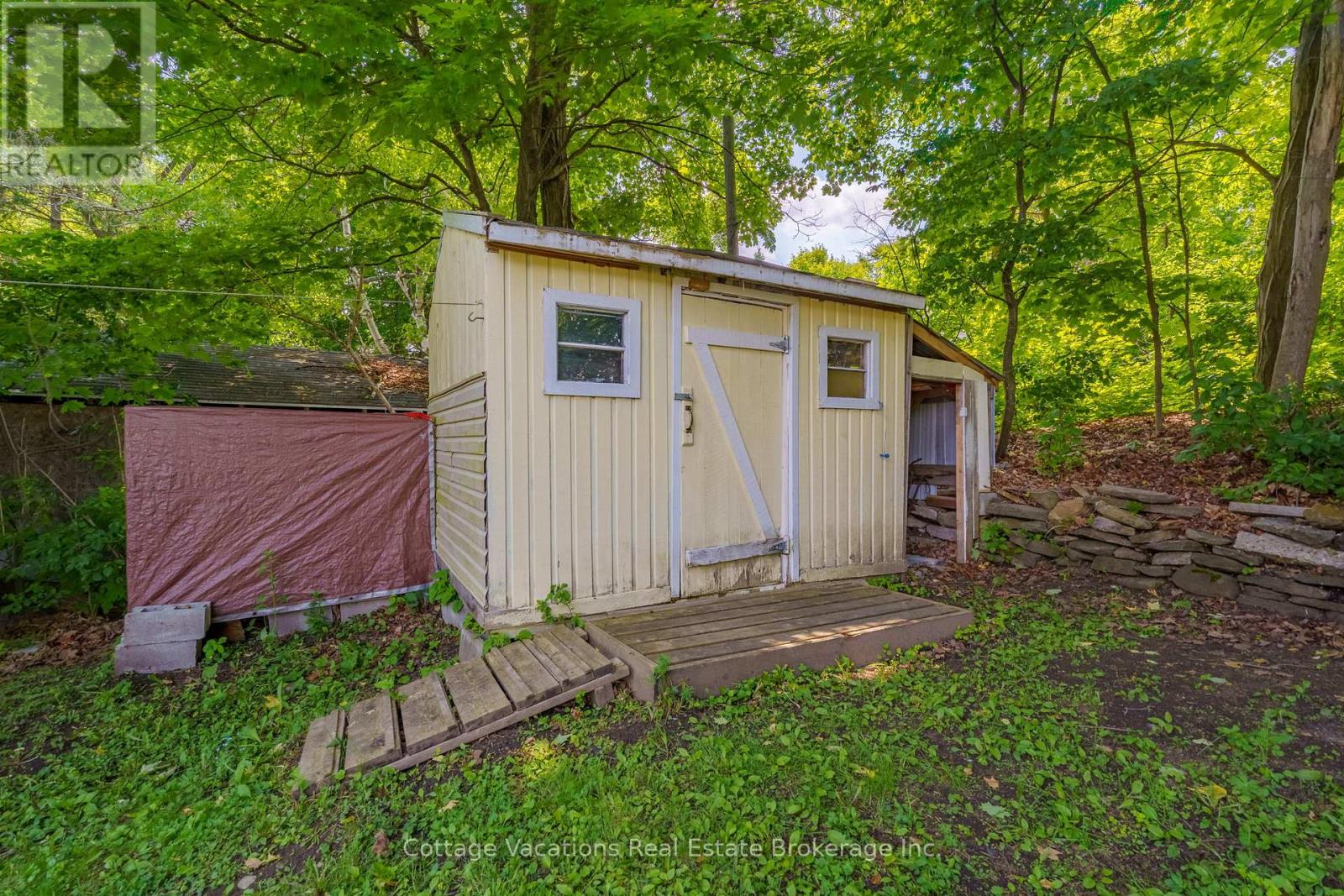 1 Duncan Street E, Huntsville, Ontario P1H 1V9 - Photo 44 - X12241721