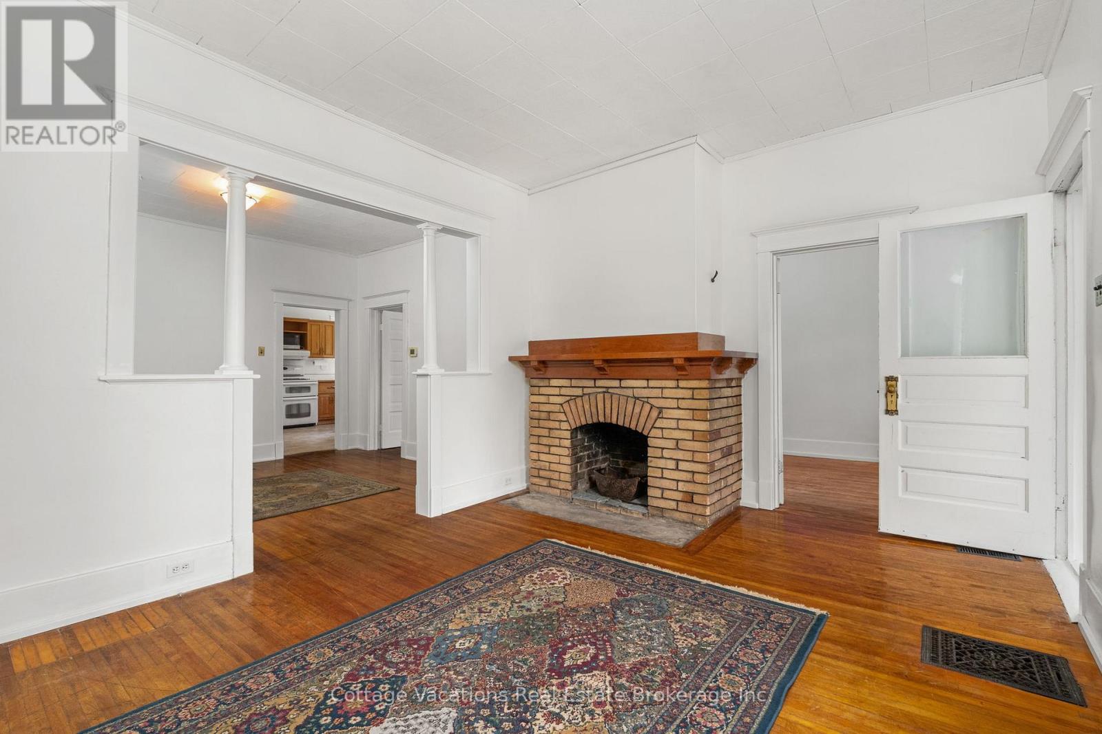 1 Duncan Street E, Huntsville, Ontario P1H 1V9 - Photo 9 - X12241721