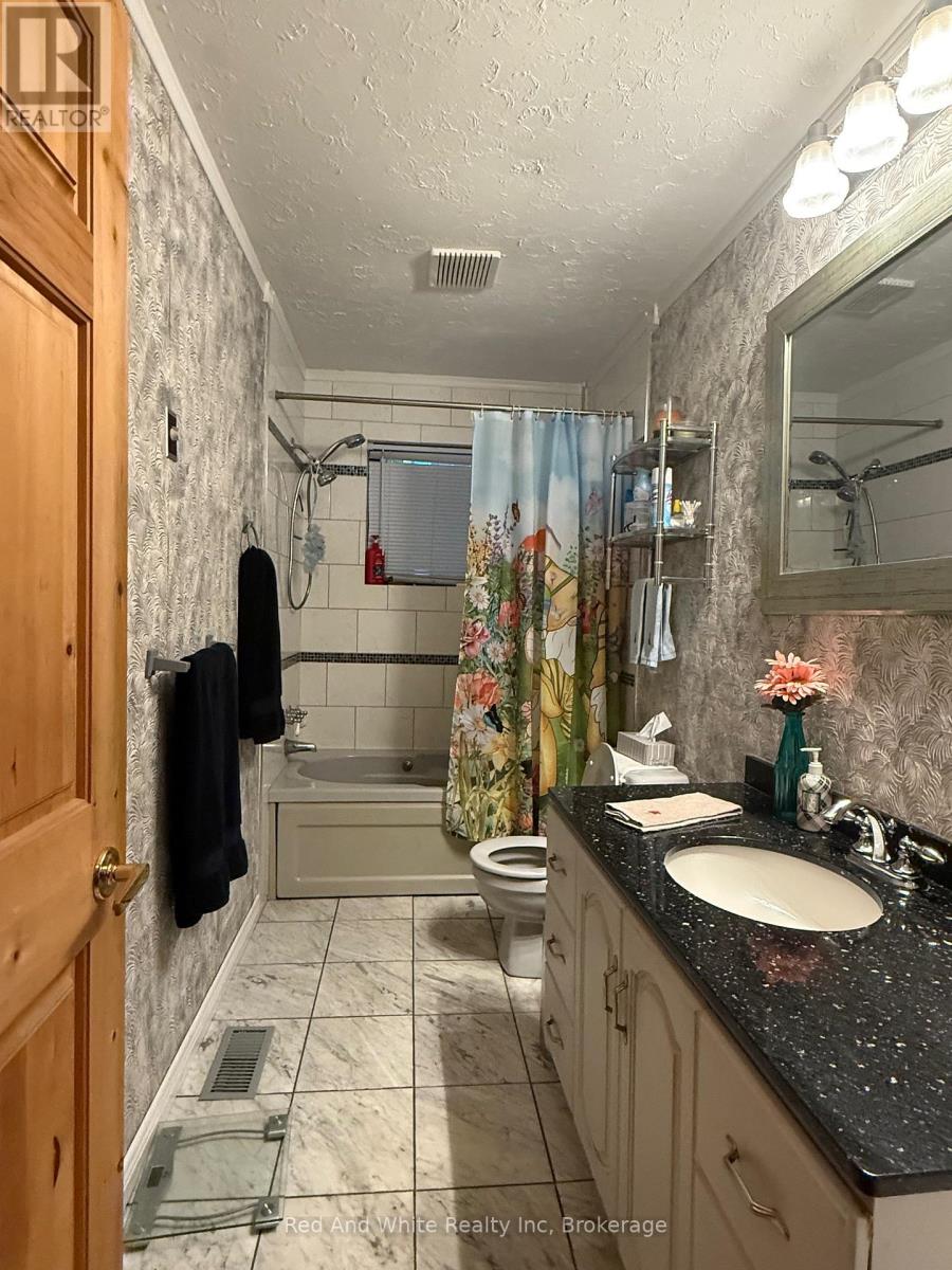 3348 Eden Township Road, Sudbury Remote Area, Ontario  P3G 1G1 - Photo 15 - X12295519