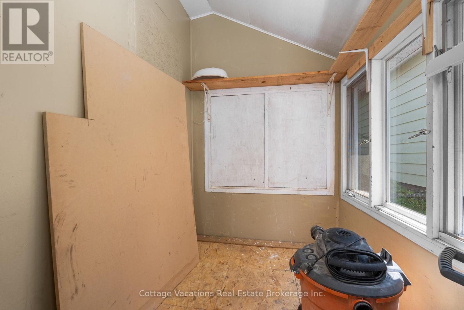 1 Duncan Street E, Huntsville, Ontario P1H 1V9 - Photo 43 - X12241721