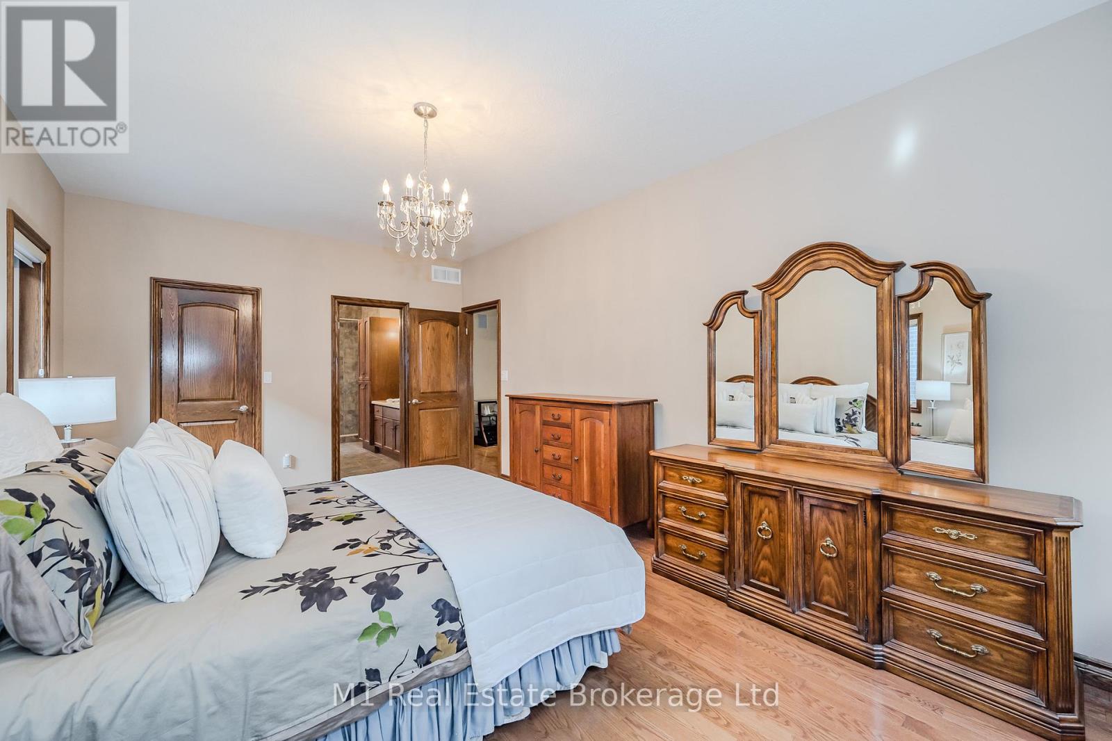 19 - 15 Valley Road, Guelph, Ontario  N1L 0H3 - Photo 25 - X12299522