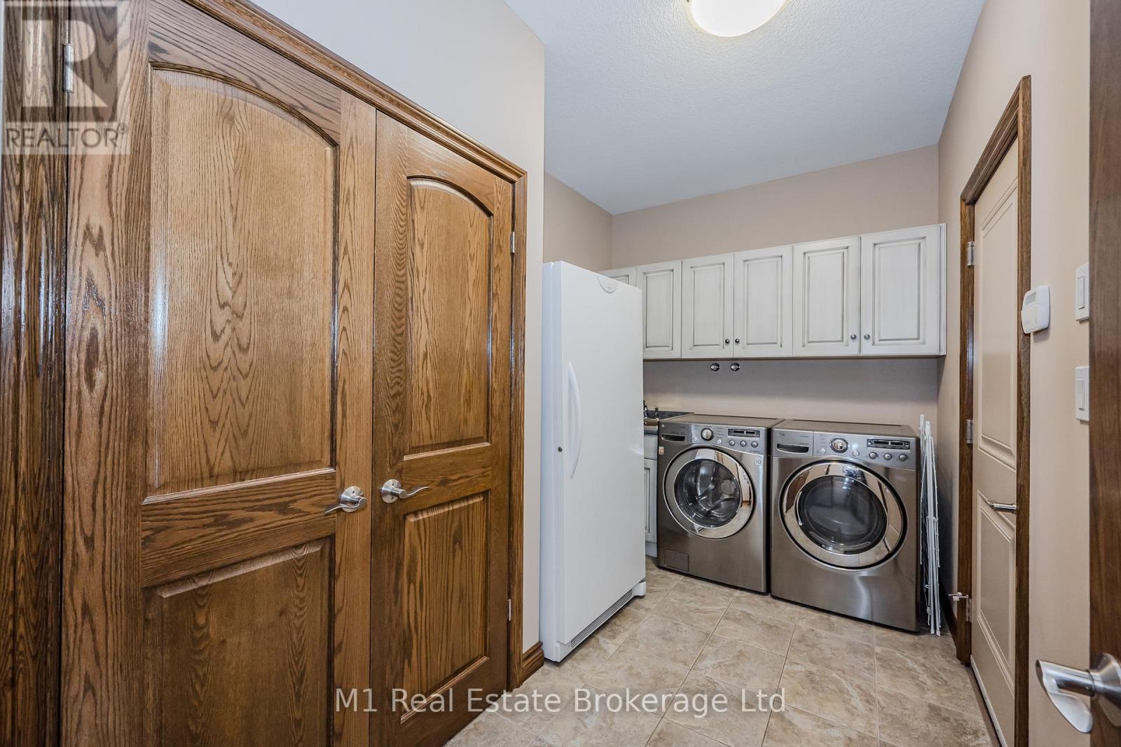 19 - 15 Valley Road, Guelph, Ontario  N1L 0H3 - Photo 32 - X12299522