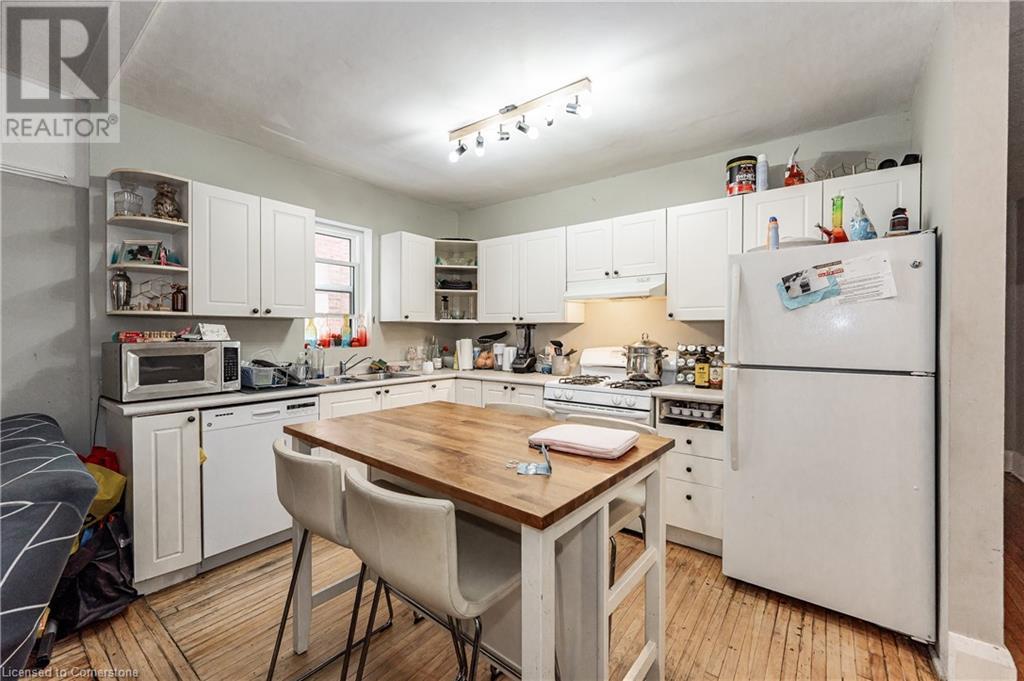 527 Kingston Road, Toronto, Ontario  M4L 1V5 - Photo 10 - 40741660