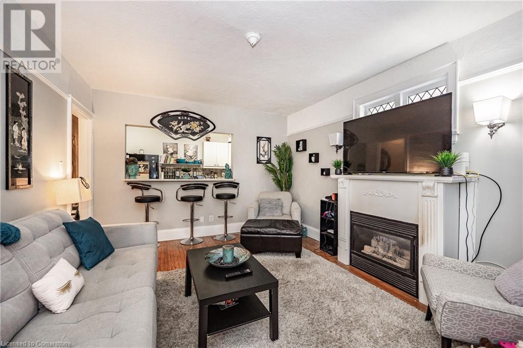 527 Kingston Road, Toronto, Ontario  M4L 1V5 - Photo 21 - 40741660