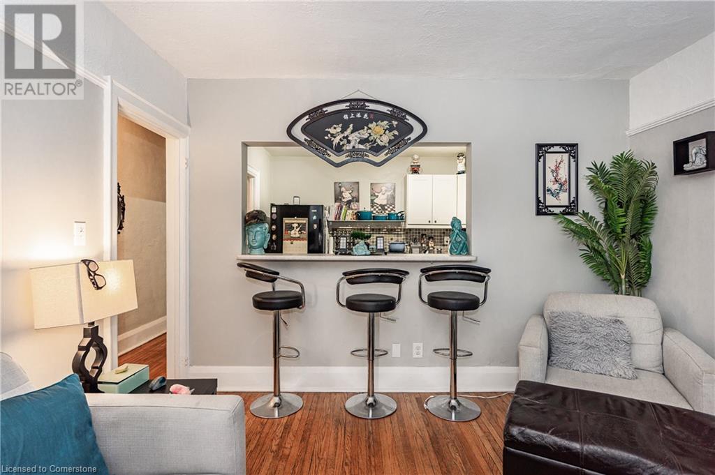 527 Kingston Road, Toronto, Ontario  M4L 1V5 - Photo 22 - 40741660